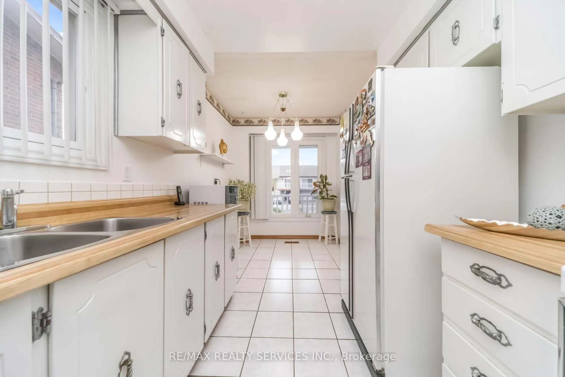 Photo 16 of 27 Ashford Court, Brampton, Brampton North — HOMEH