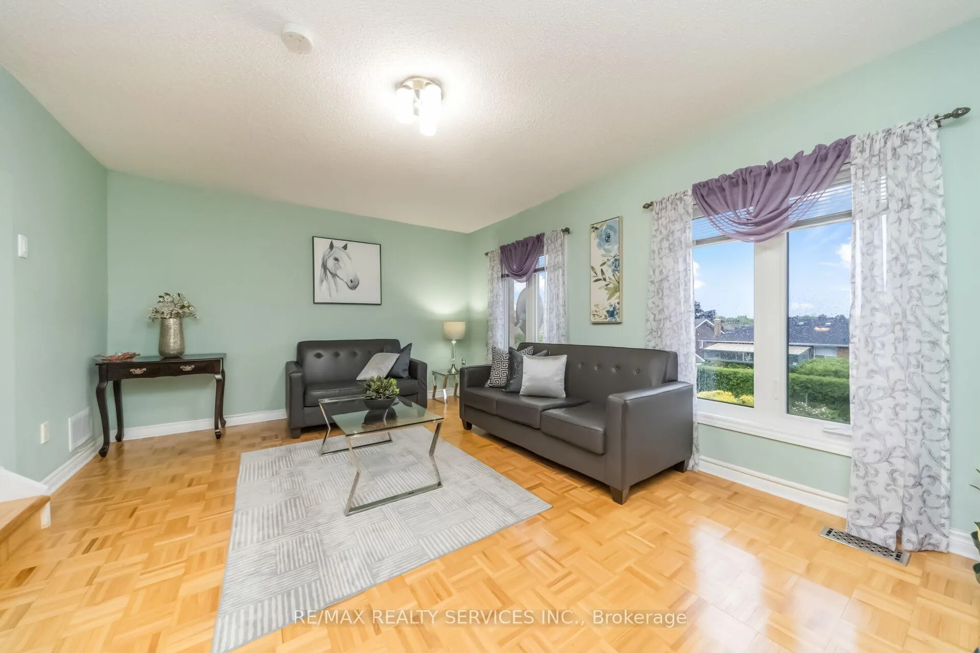 Photo 21 of 27 Ashford Court, Brampton, Brampton North — HOMEH