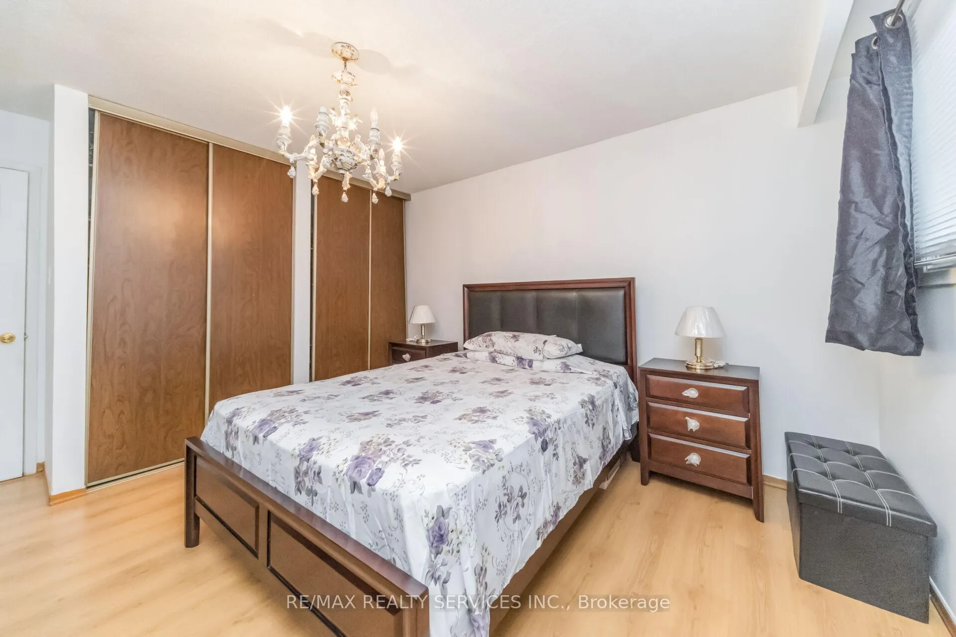 Photo 31 of 27 Ashford Court, Brampton, Brampton North — HOMEH