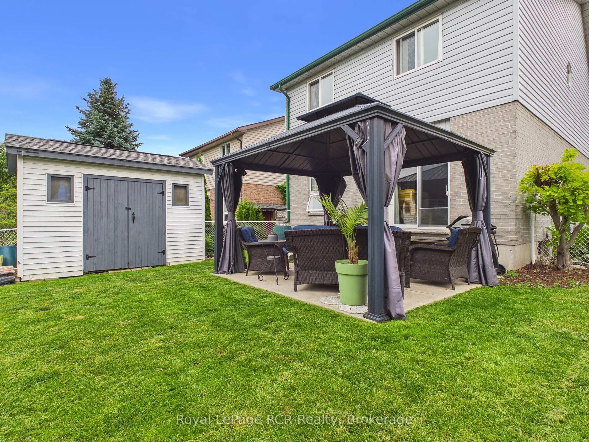 Photo 5 of 757 Mackendrick Drive, Kincardine — HOMEH