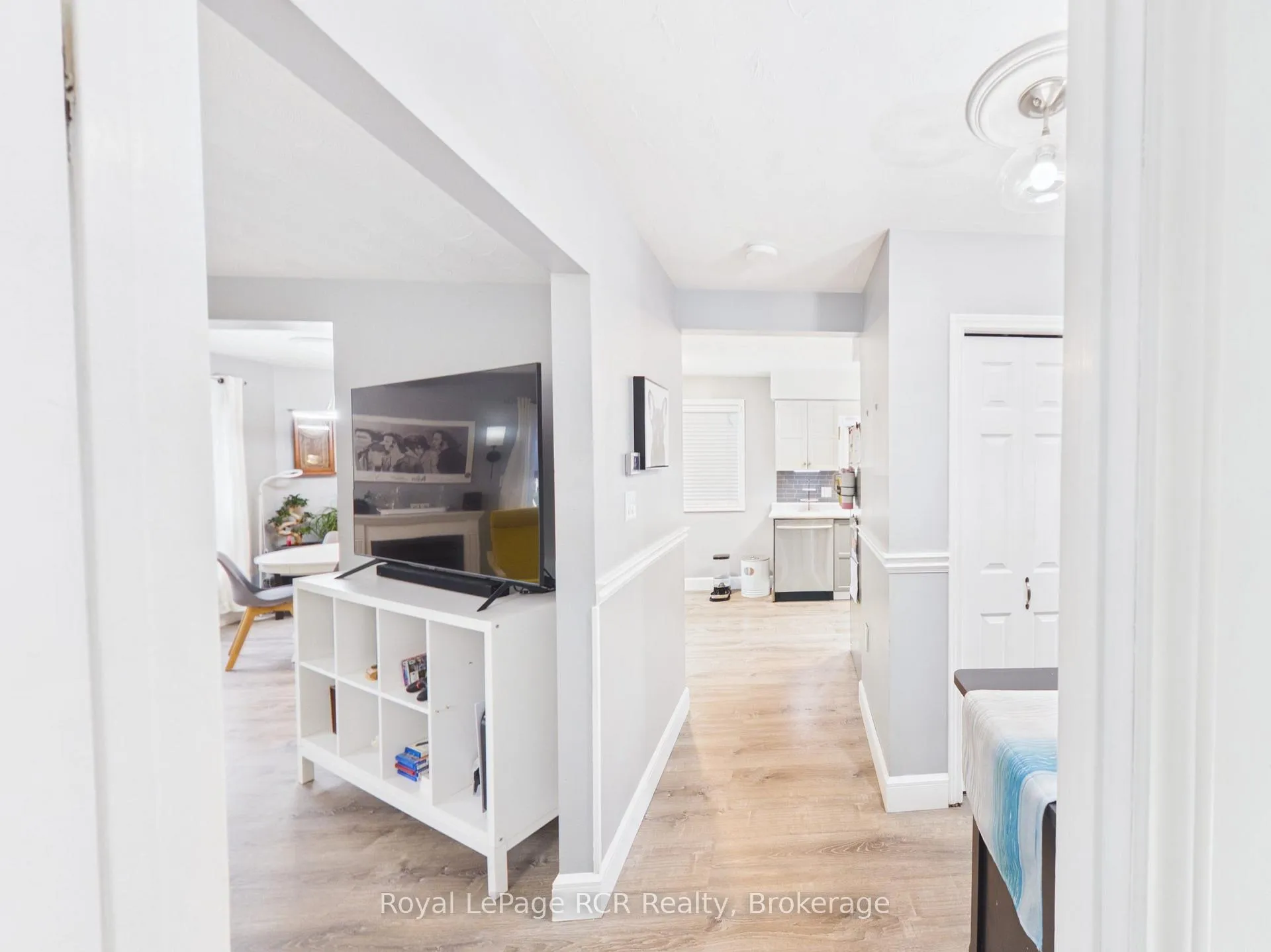 Photo 11 of 757 Mackendrick Drive, Kincardine — HOMEH