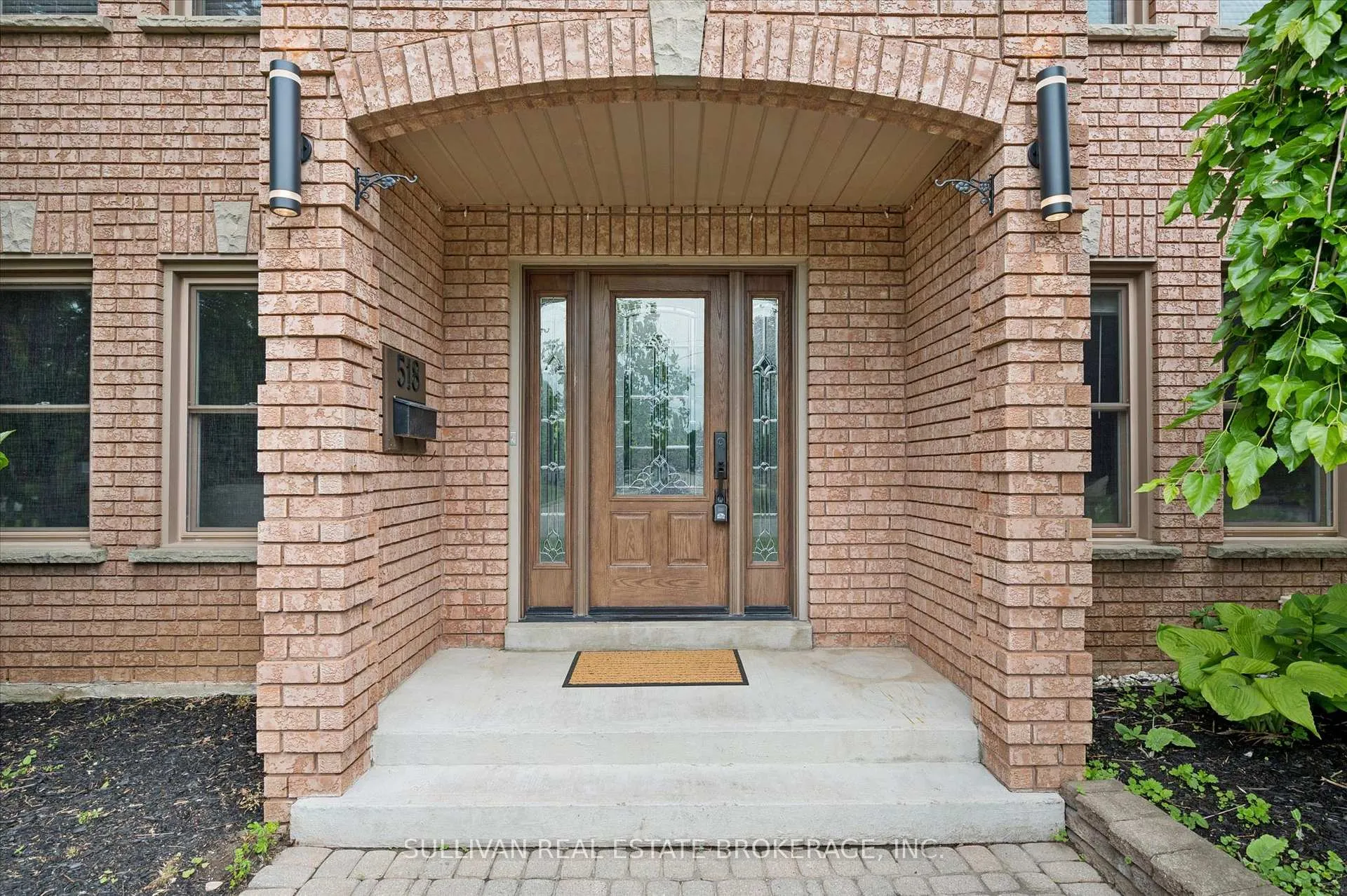 Photo 2 of 518 Grand Ridge Drive, Cambridge — HOMEH
