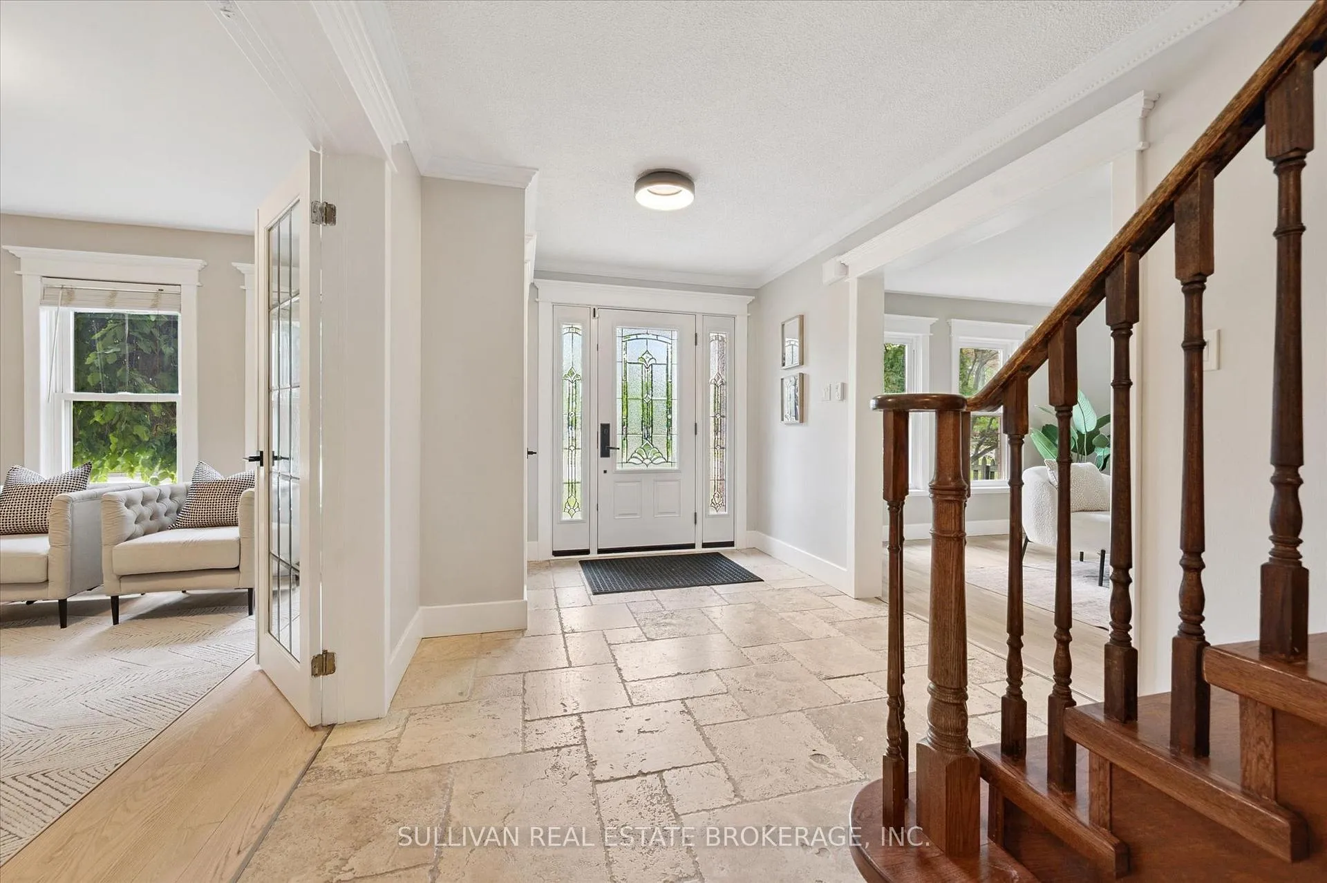 Photo 3 of 518 Grand Ridge Drive, Cambridge — HOMEH