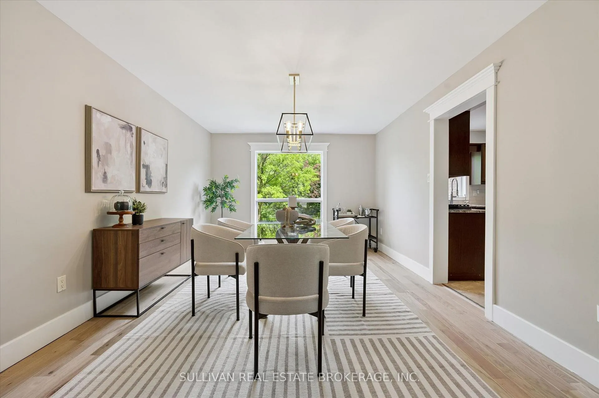 Photo 10 of 518 Grand Ridge Drive, Cambridge — HOMEH