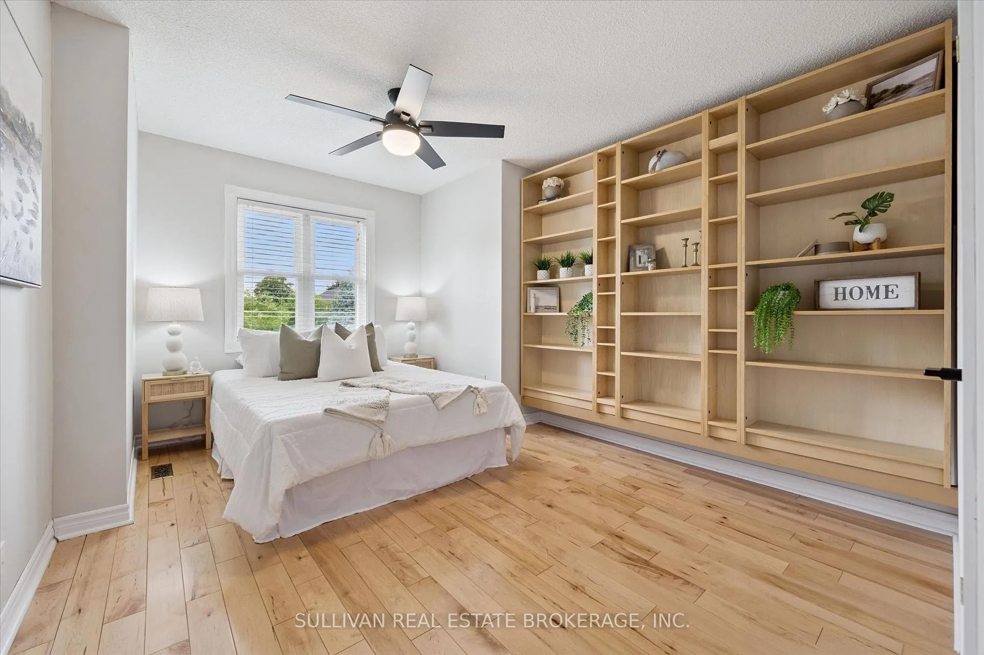 Photo 30 of 518 Grand Ridge Drive, Cambridge — HOMEH