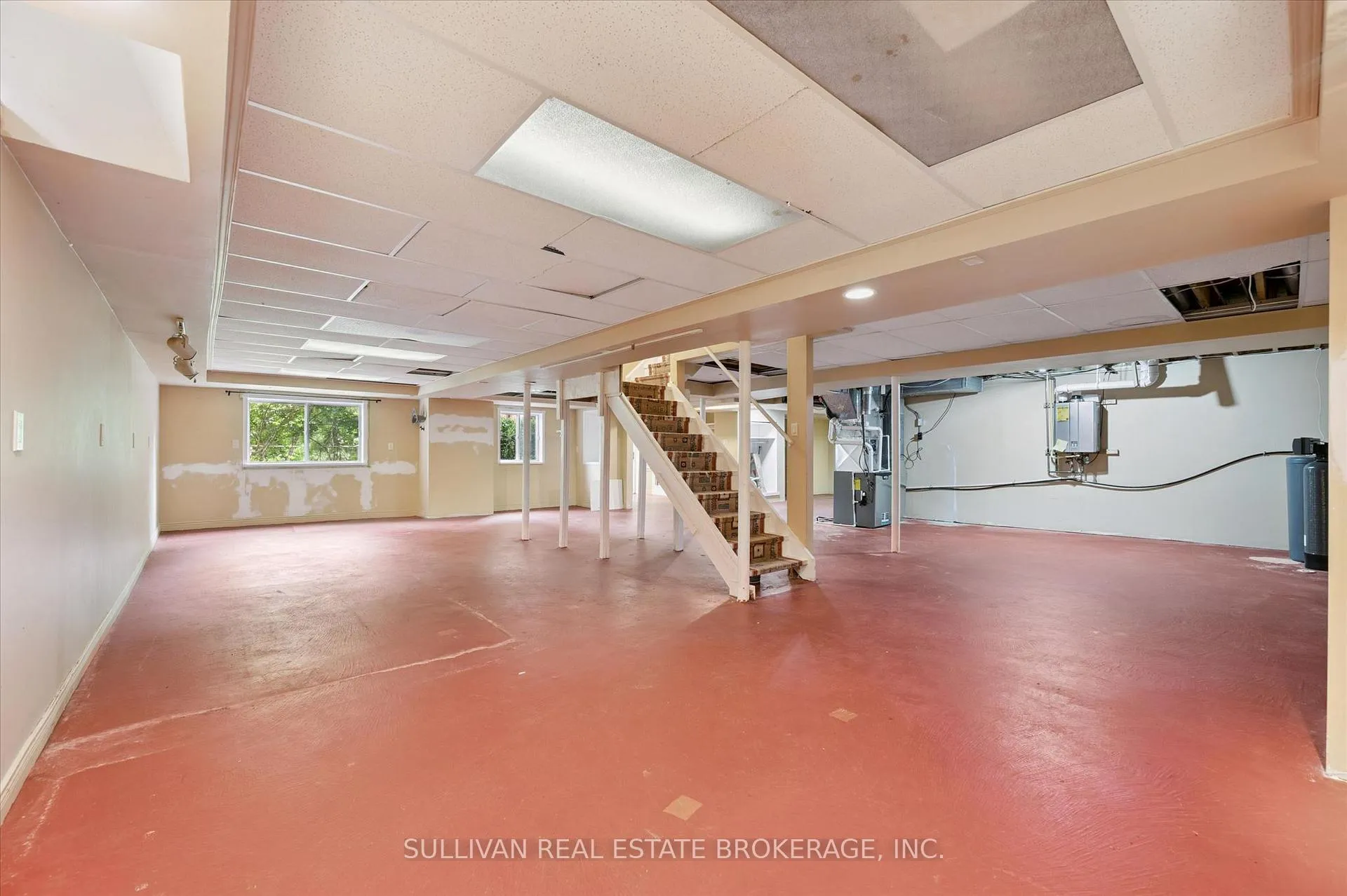 Photo 36 of 518 Grand Ridge Drive, Cambridge — HOMEH