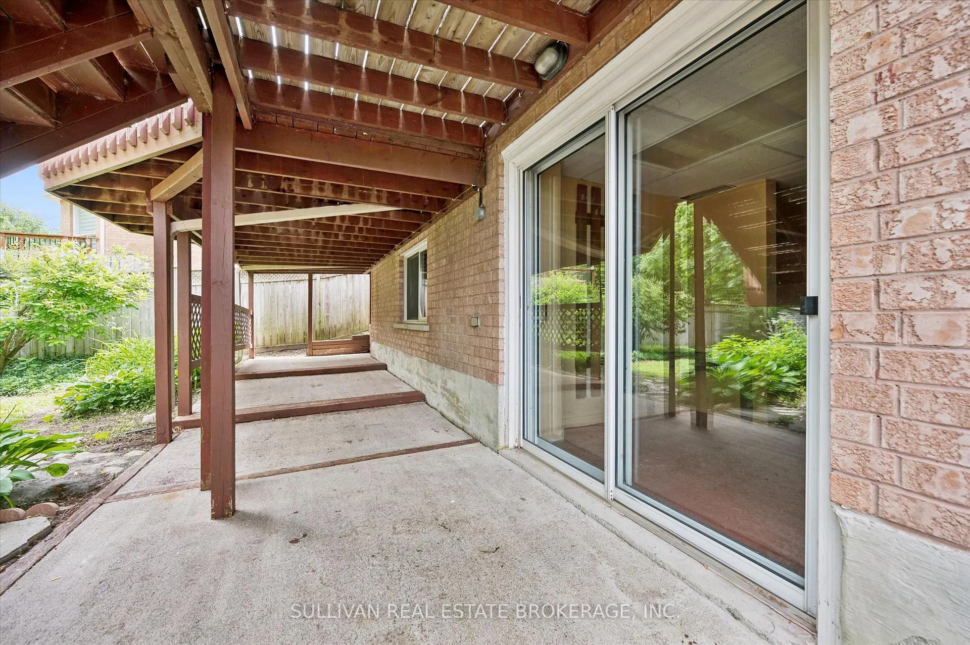 Photo 39 of 518 Grand Ridge Drive, Cambridge — HOMEH