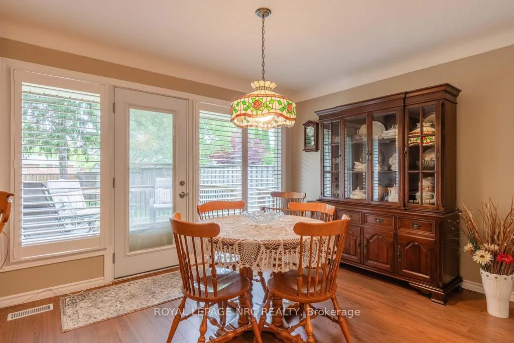 Photo 14 of 18 Cartier Drive, St. Catharines, Vine/Linwell — HOMEH