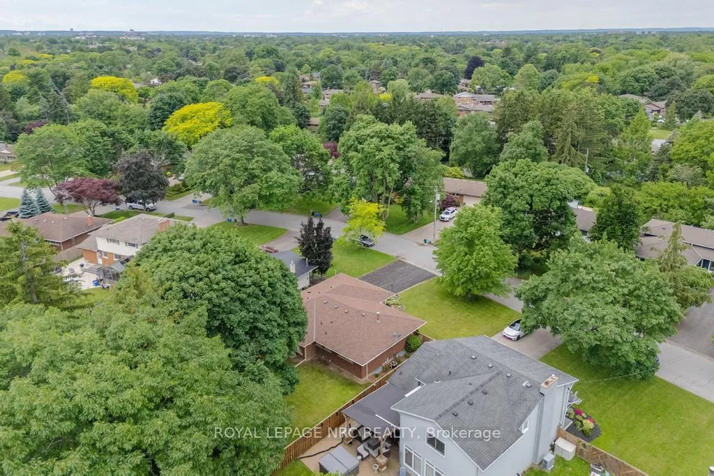 Photo 39 of 18 Cartier Drive, St. Catharines, Vine/Linwell — HOMEH