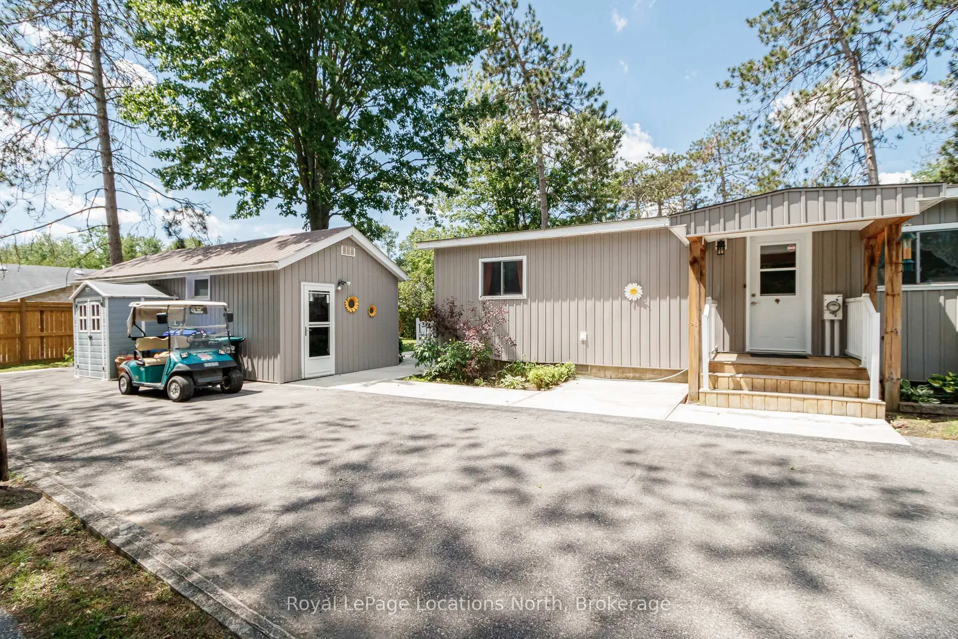 Photo 6 of Unit 5, 5 Golf Avenue SW, Wasaga Beach — HOMEH