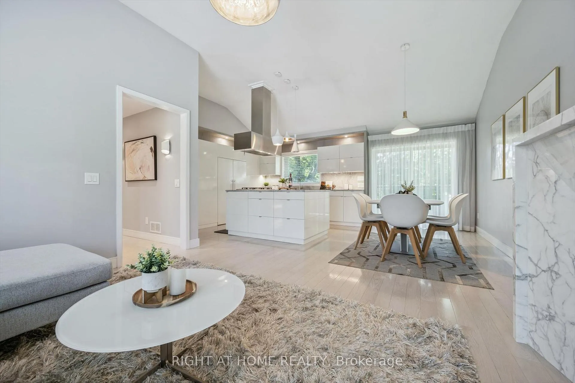 Photo 7 of 2486 Edenhurst Drive, Mississauga, Cooksville — HOMEH
