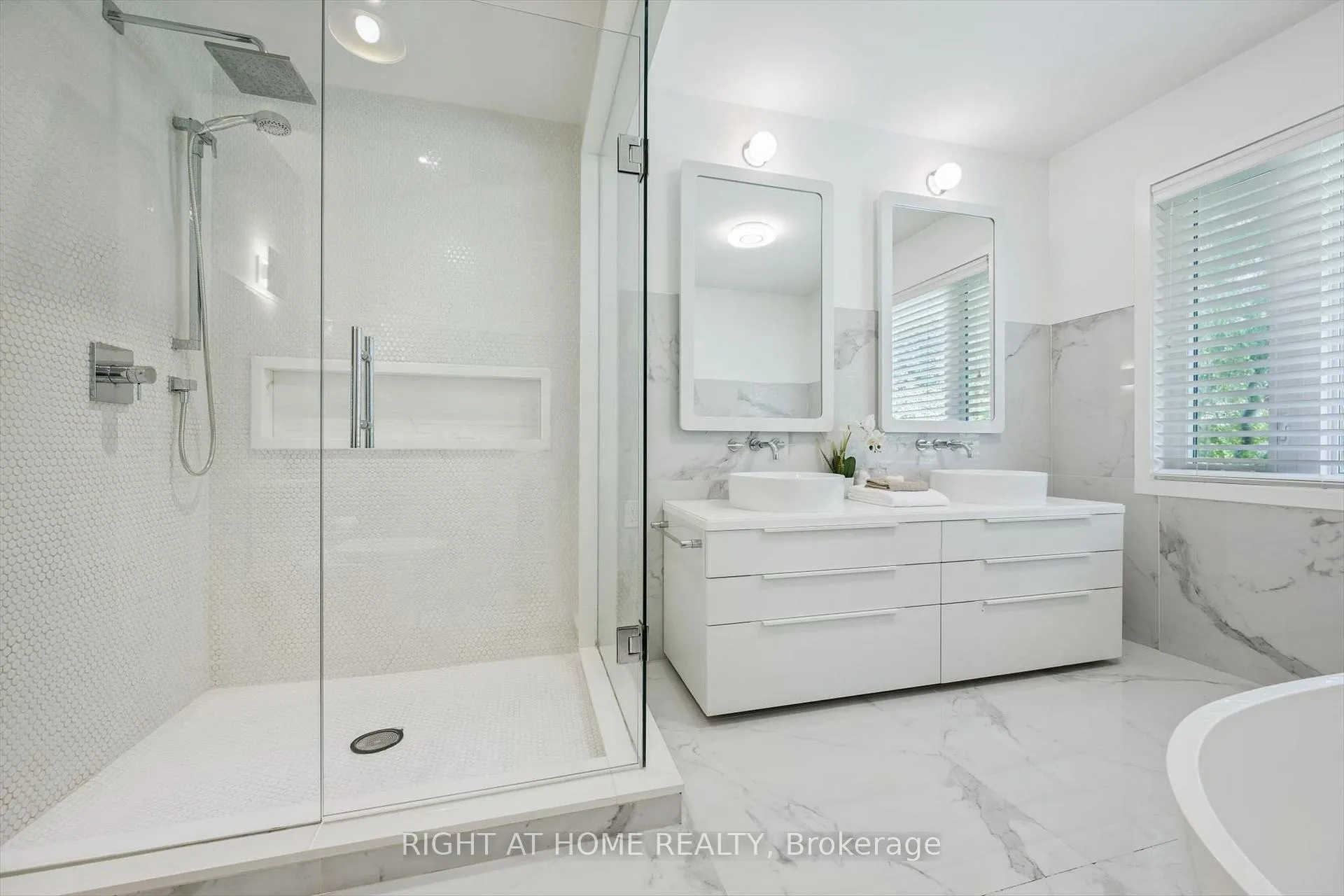 Photo 19 of 2486 Edenhurst Drive, Mississauga, Cooksville — HOMEH