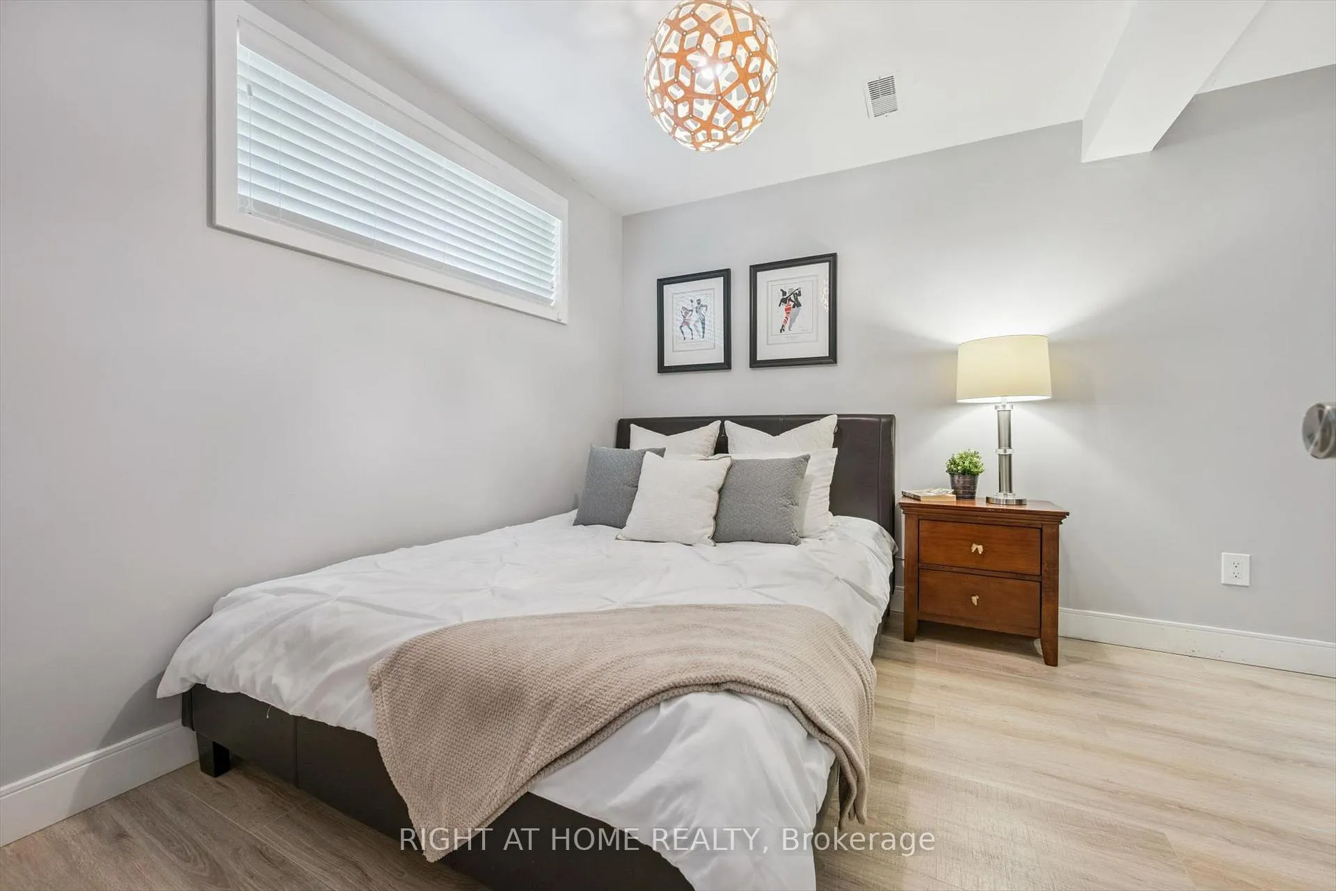 Photo 26 of 2486 Edenhurst Drive, Mississauga, Cooksville — HOMEH