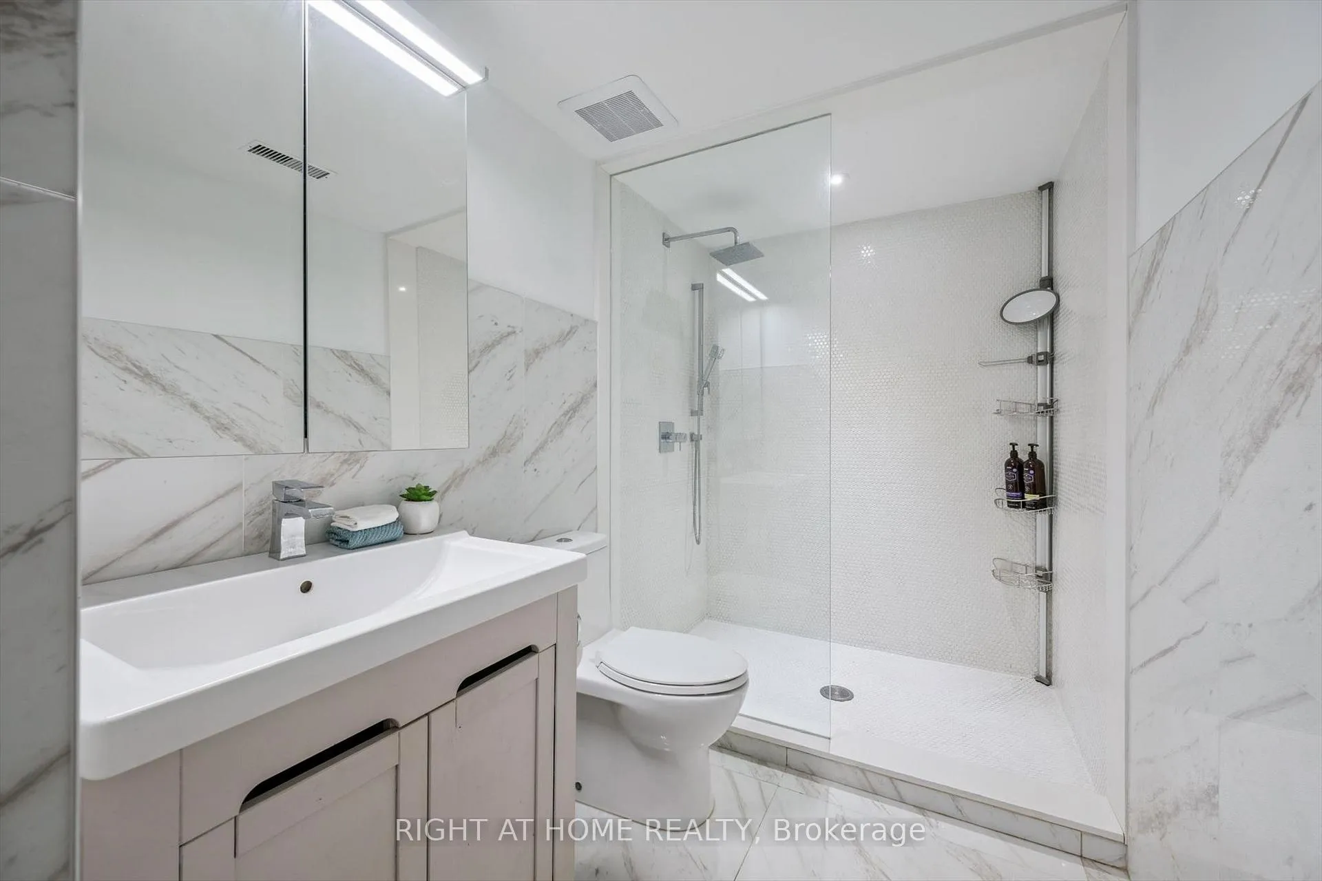 Photo 33 of 2486 Edenhurst Drive, Mississauga, Cooksville — HOMEH