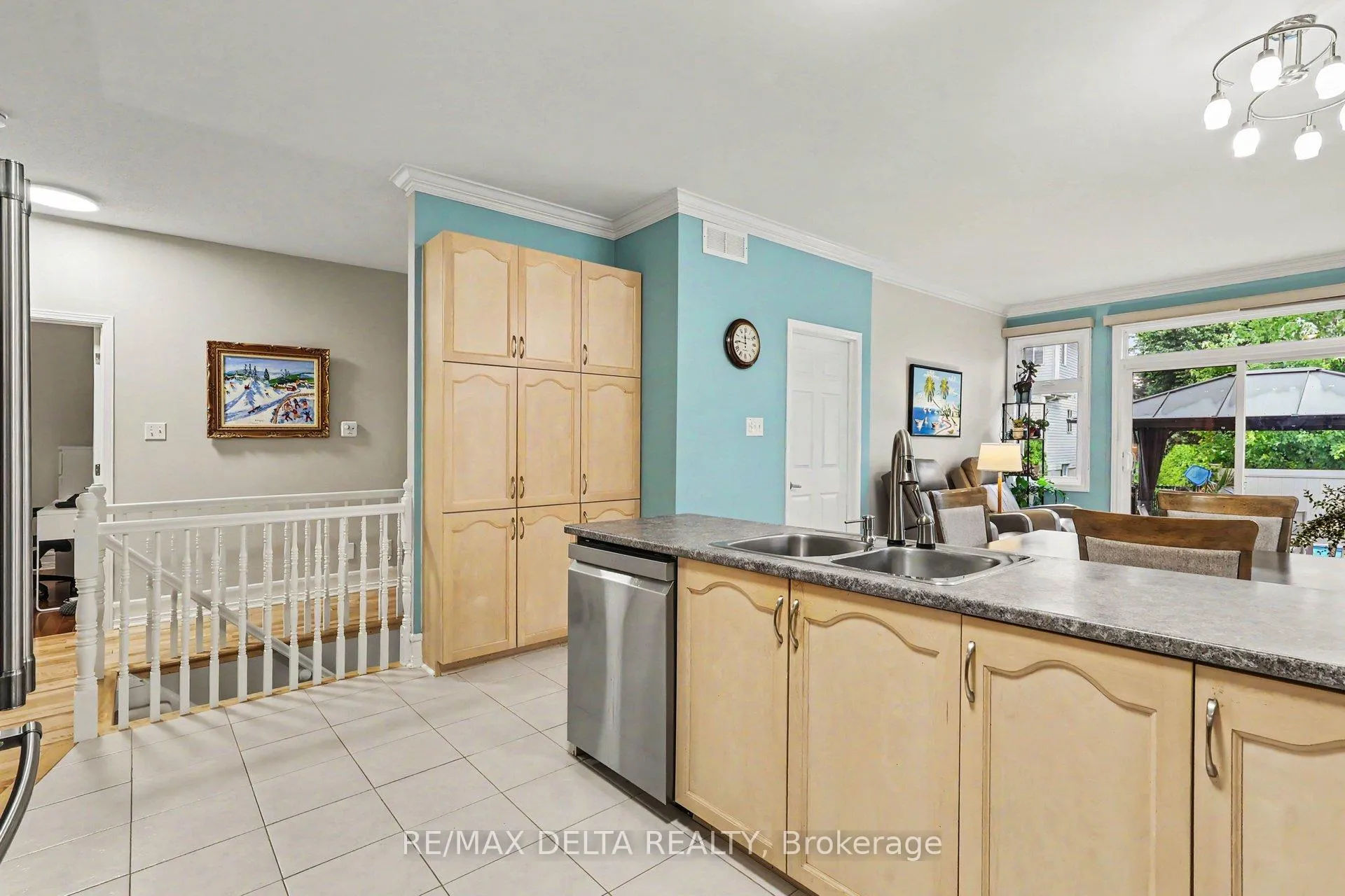 Photo 14 of 604 Valin Street, Ottawa, Fallingbrook/Gardenway South — HOMEH