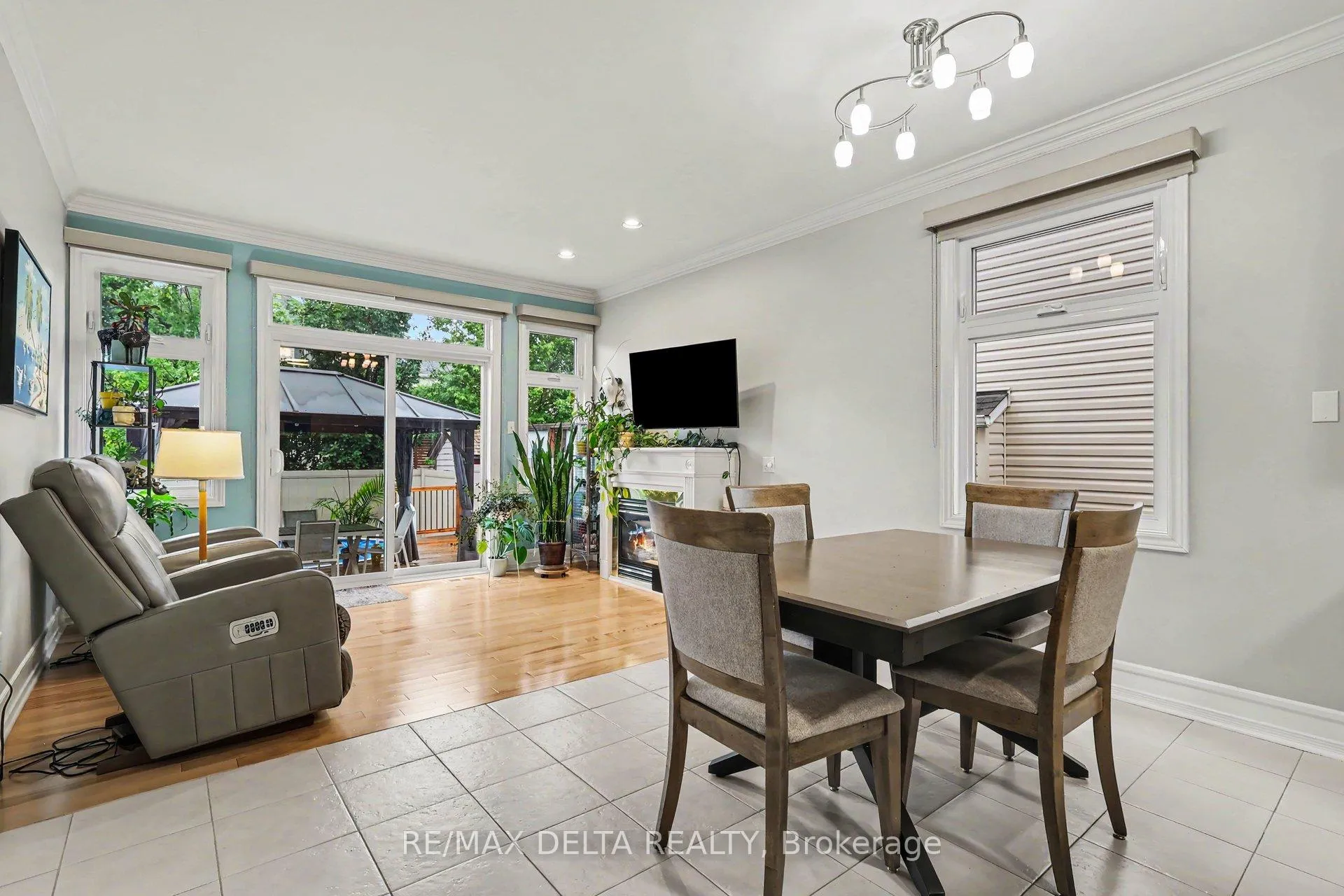 Photo 16 of 604 Valin Street, Ottawa, Fallingbrook/Gardenway South — HOMEH