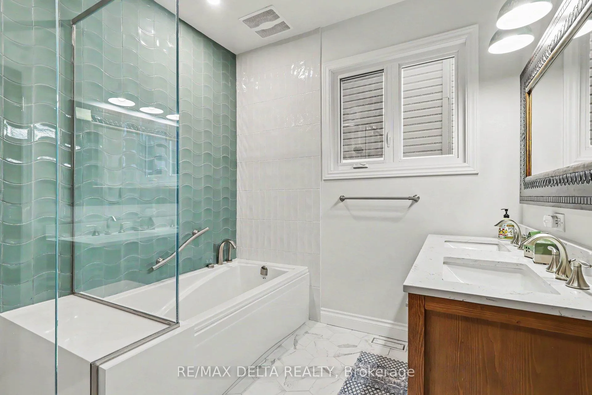 Photo 23 of 604 Valin Street, Ottawa, Fallingbrook/Gardenway South — HOMEH