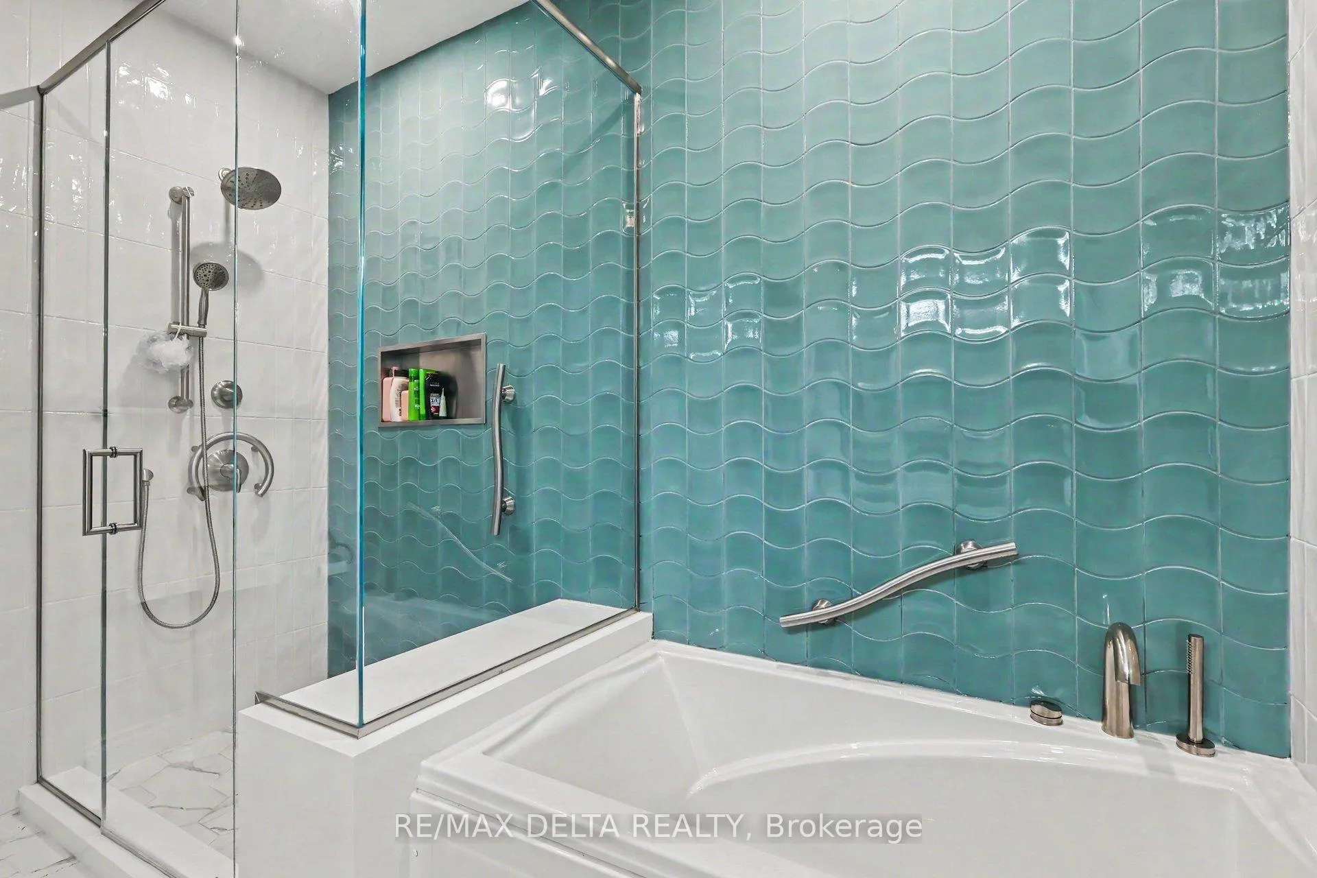 Photo 24 of 604 Valin Street, Ottawa, Fallingbrook/Gardenway South — HOMEH