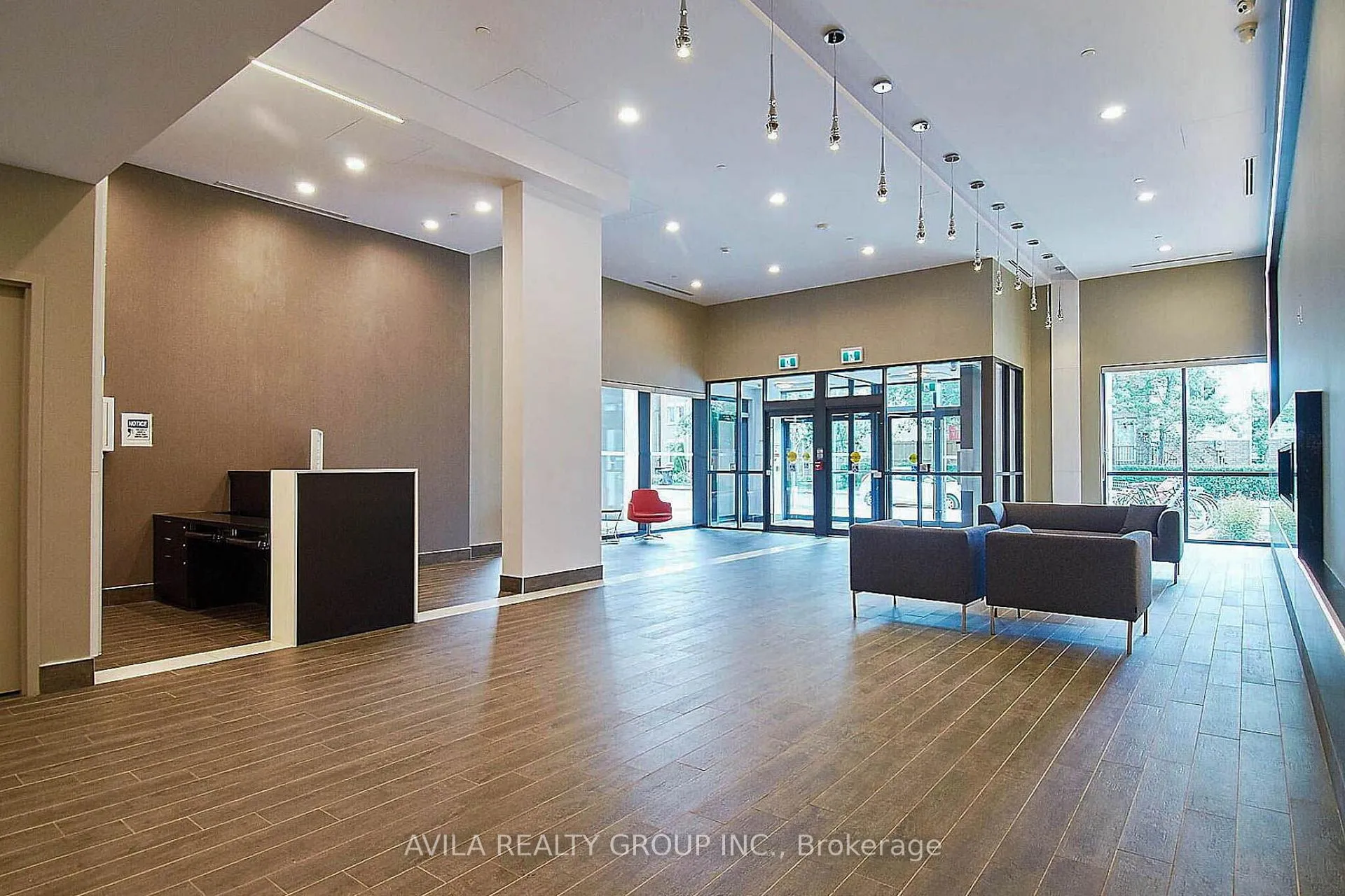 Photo 4 of Unit 704, 8 Trent Avenue, Toronto, East End-Danforth — HOMEH