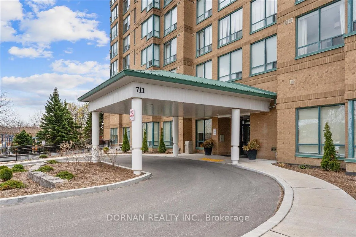 Photo 3 of Unit 1112, 711 Rossland Road E, Whitby, Pringle Creek — HOMEH