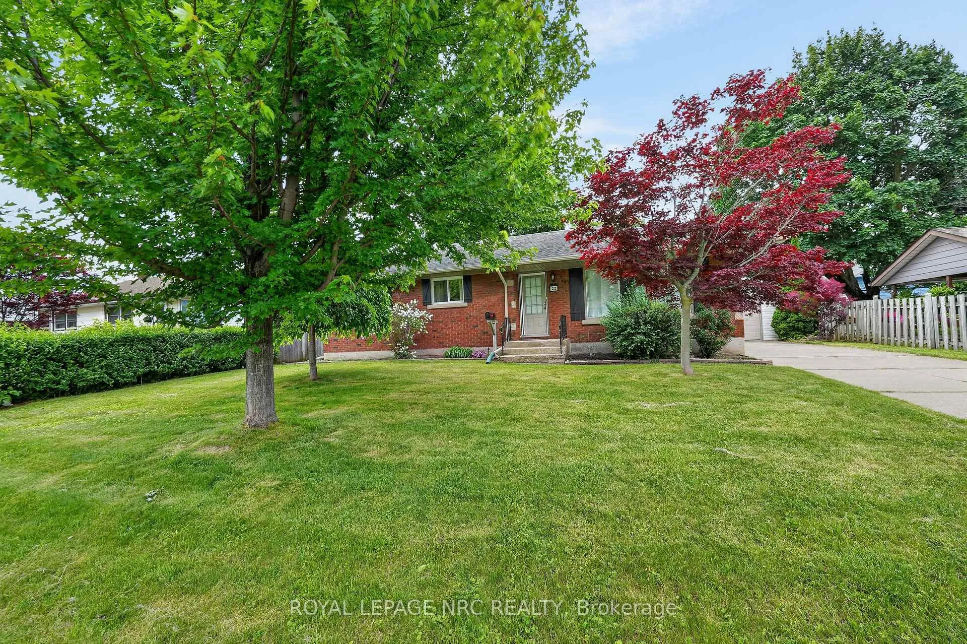 Photo 2 of 22 Mckenzie Street, St. Catharines, Bunting/Linwell — HOMEH