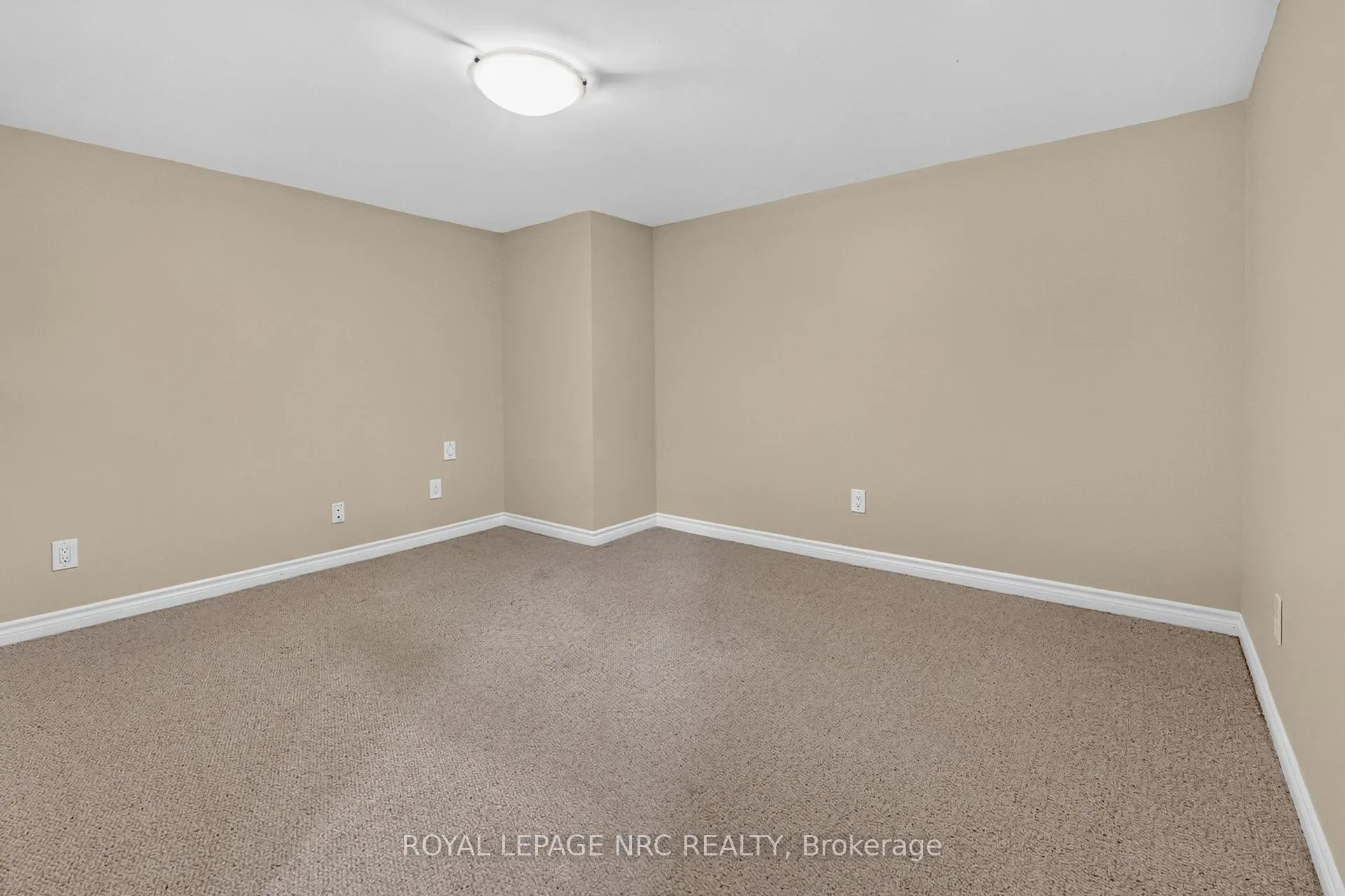 Photo 25 of 22 Mckenzie Street, St. Catharines, Bunting/Linwell — HOMEH
