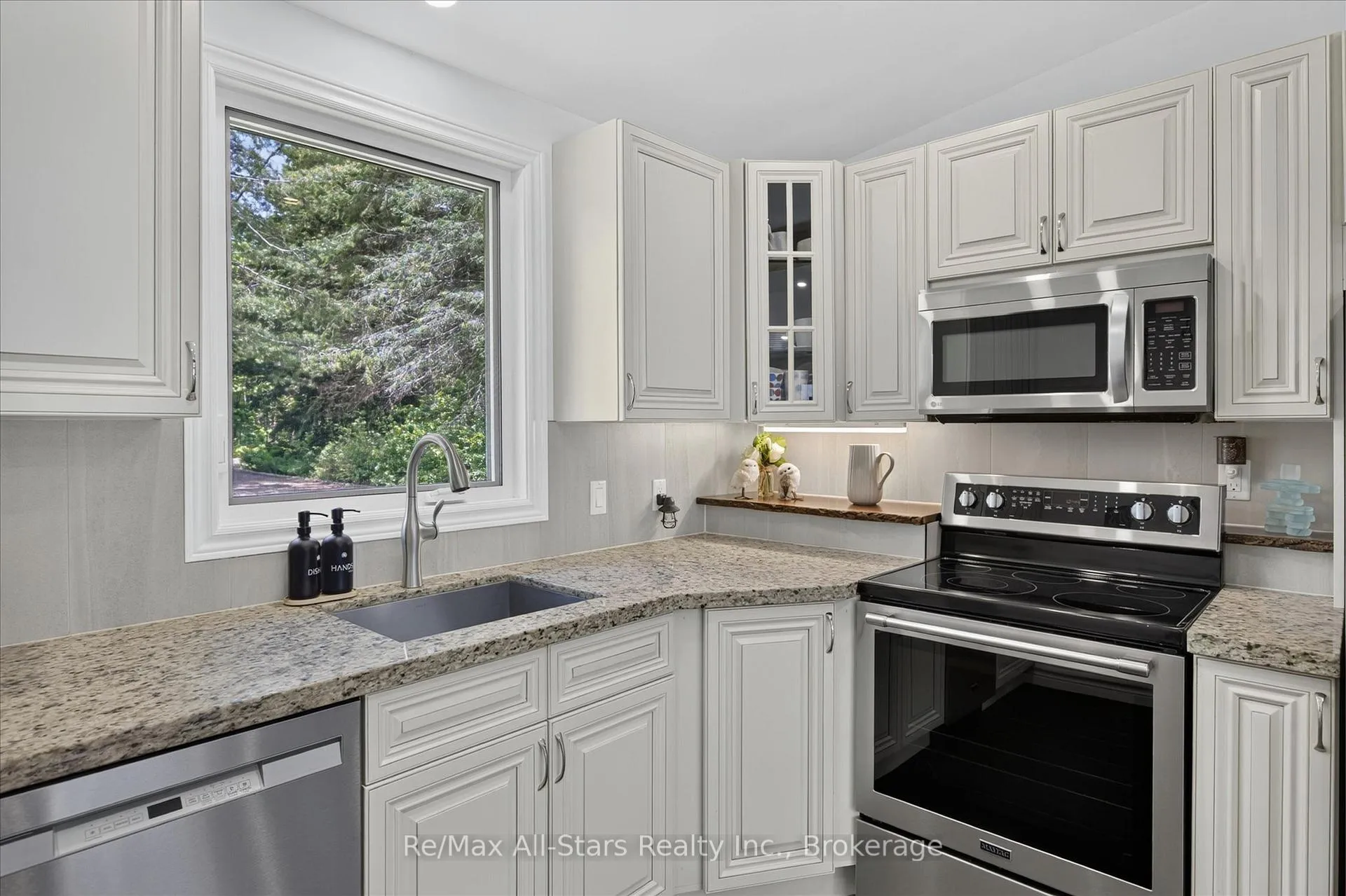 Photo 20 of 75 Cedarplank Road, Kawartha Lakes, Somerville — HOMEH