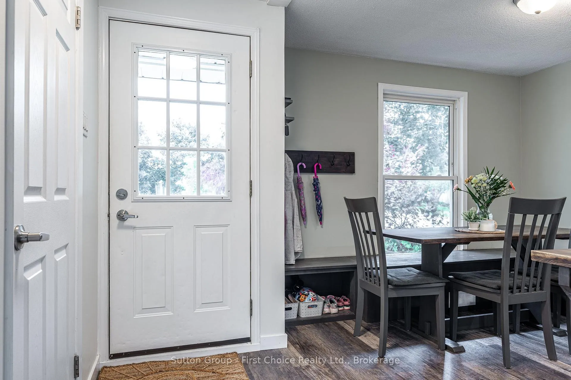 Photo 7 of 112 Kathryn Crescent, Stratford — HOMEH