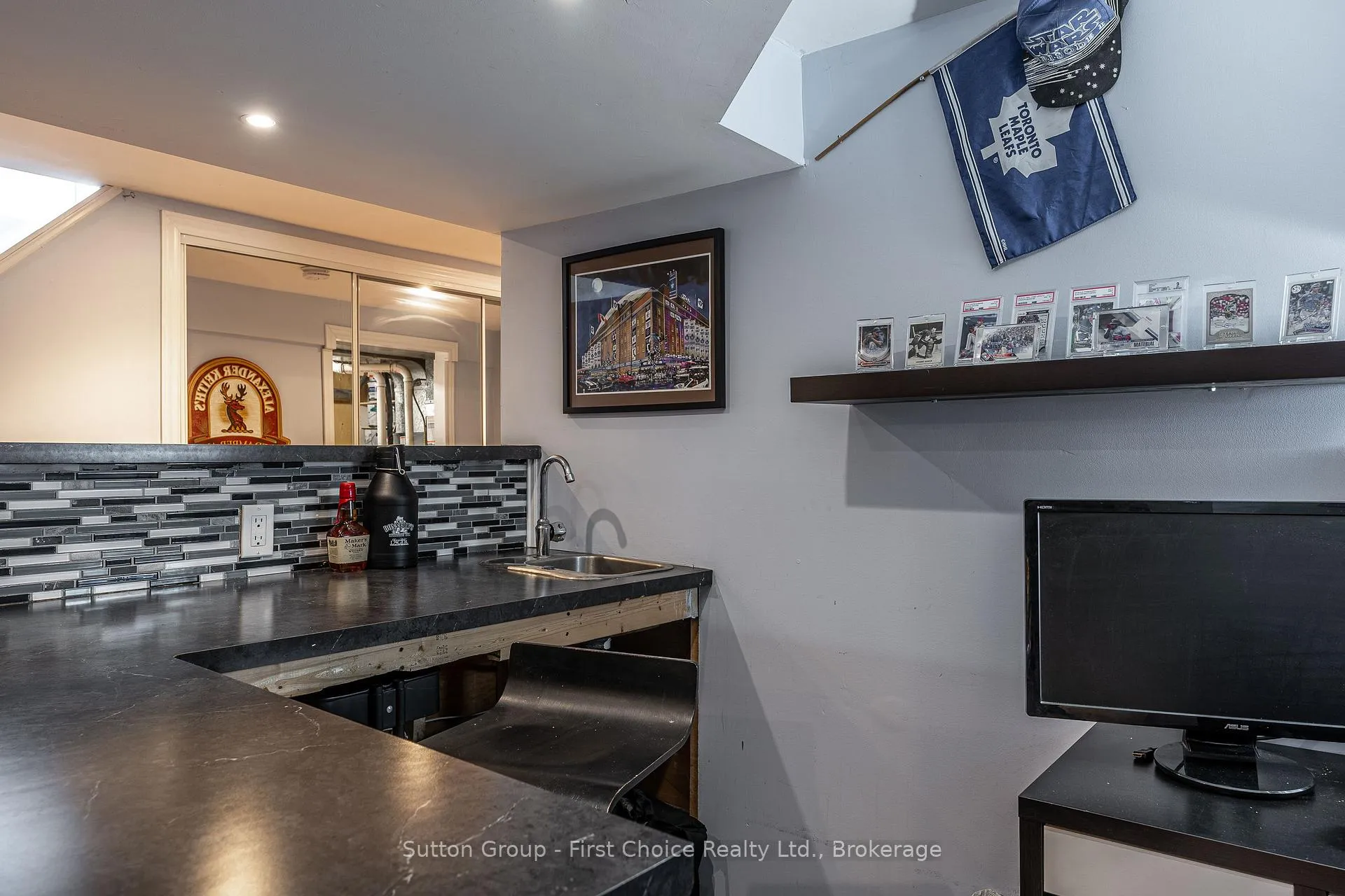 Photo 38 of 112 Kathryn Crescent, Stratford — HOMEH