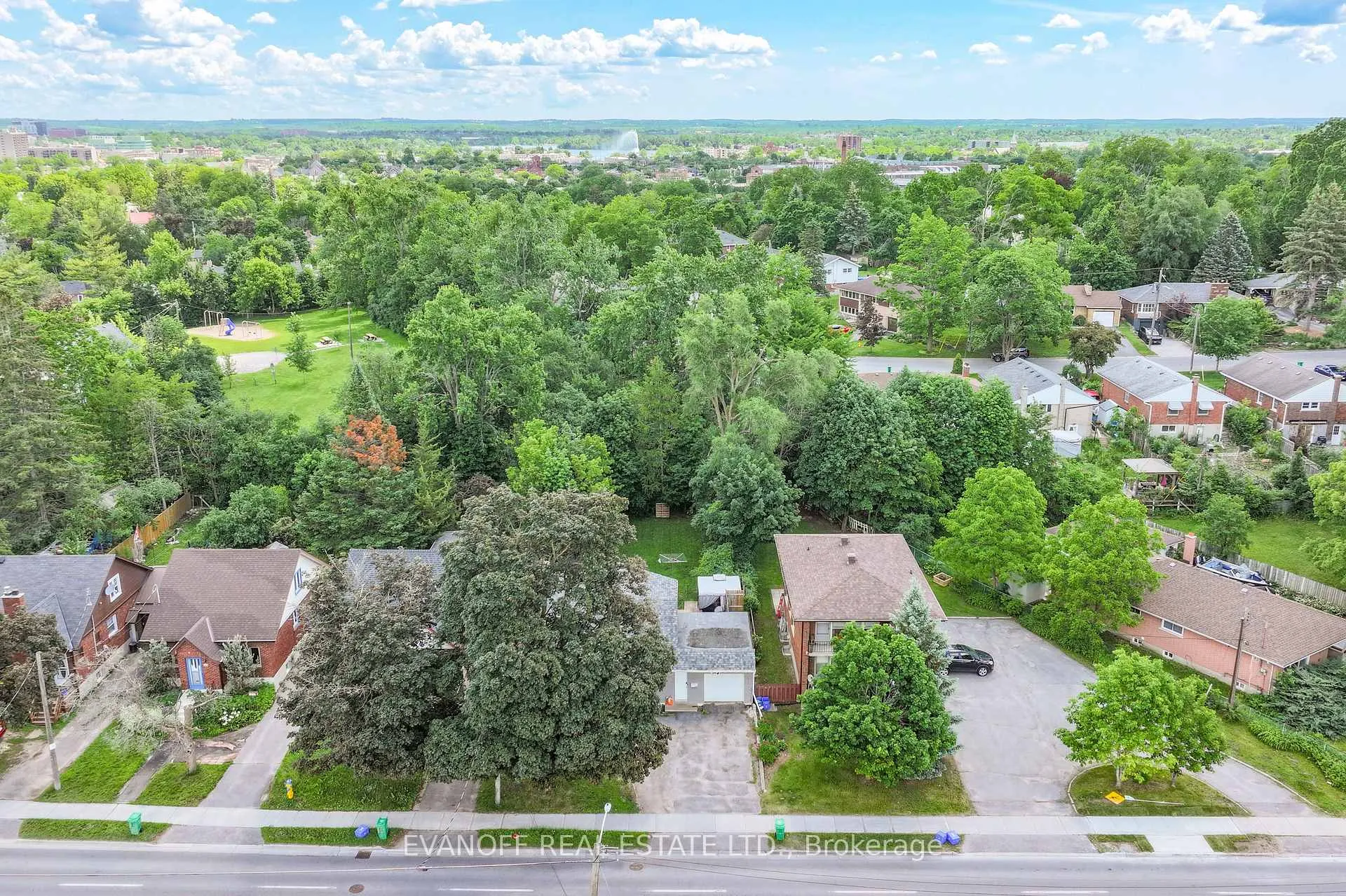 Photo 4 of 1288 Clonsilla Avenue, Peterborough, Town Ward 3 — HOMEH