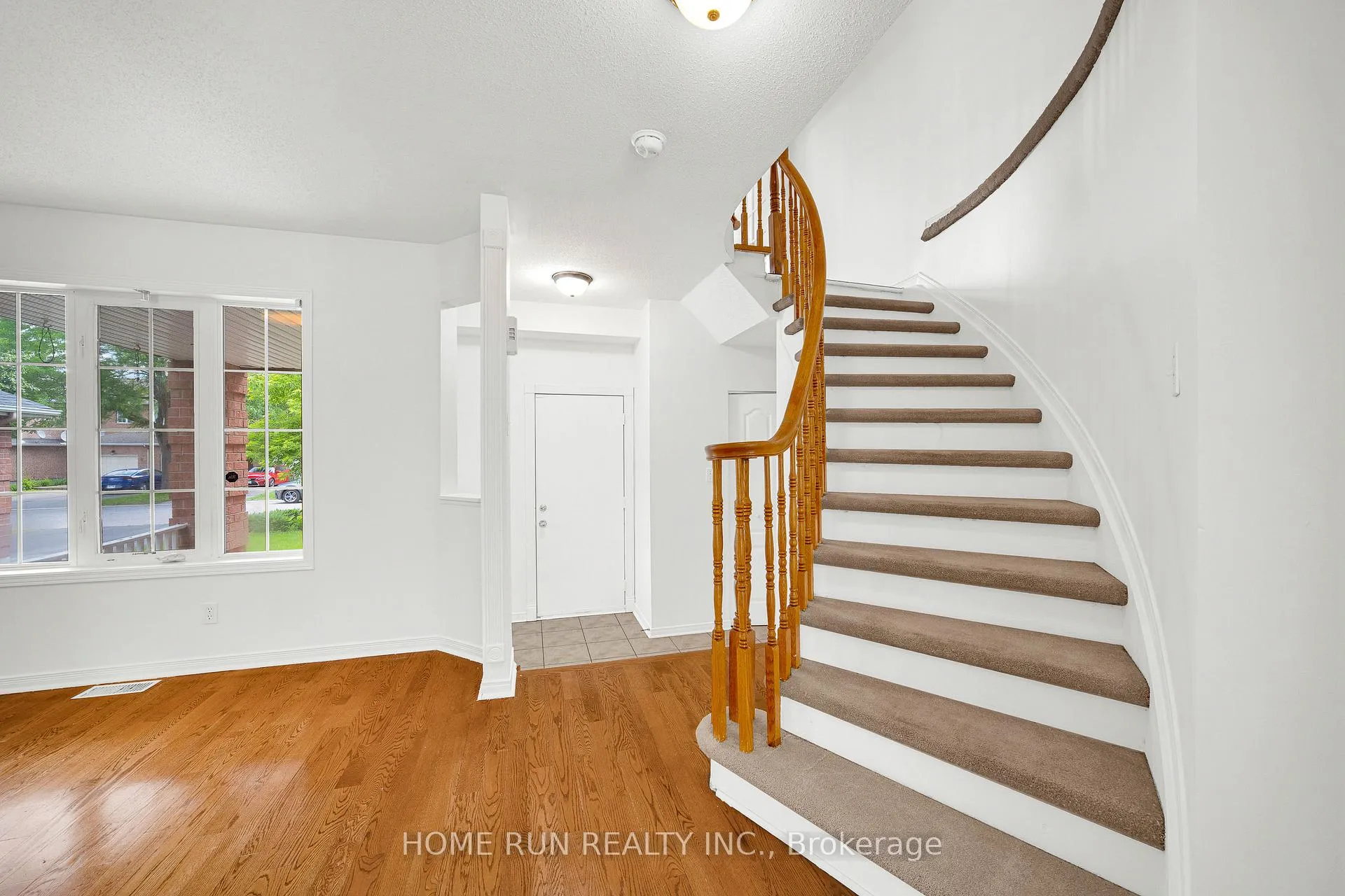 Photo 5 of 14 Cohen Avenue, Ottawa, Kanata - Katimavik — HOMEH