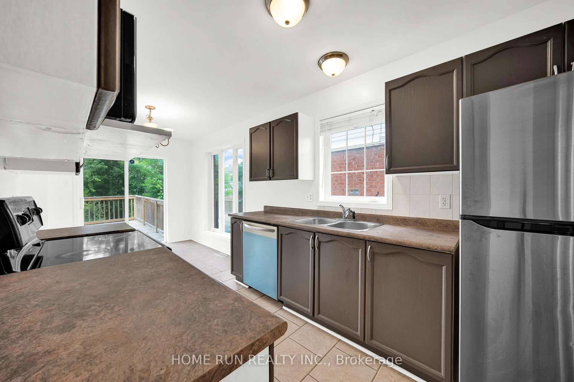 Photo 10 of 14 Cohen Avenue, Ottawa, Kanata - Katimavik — HOMEH