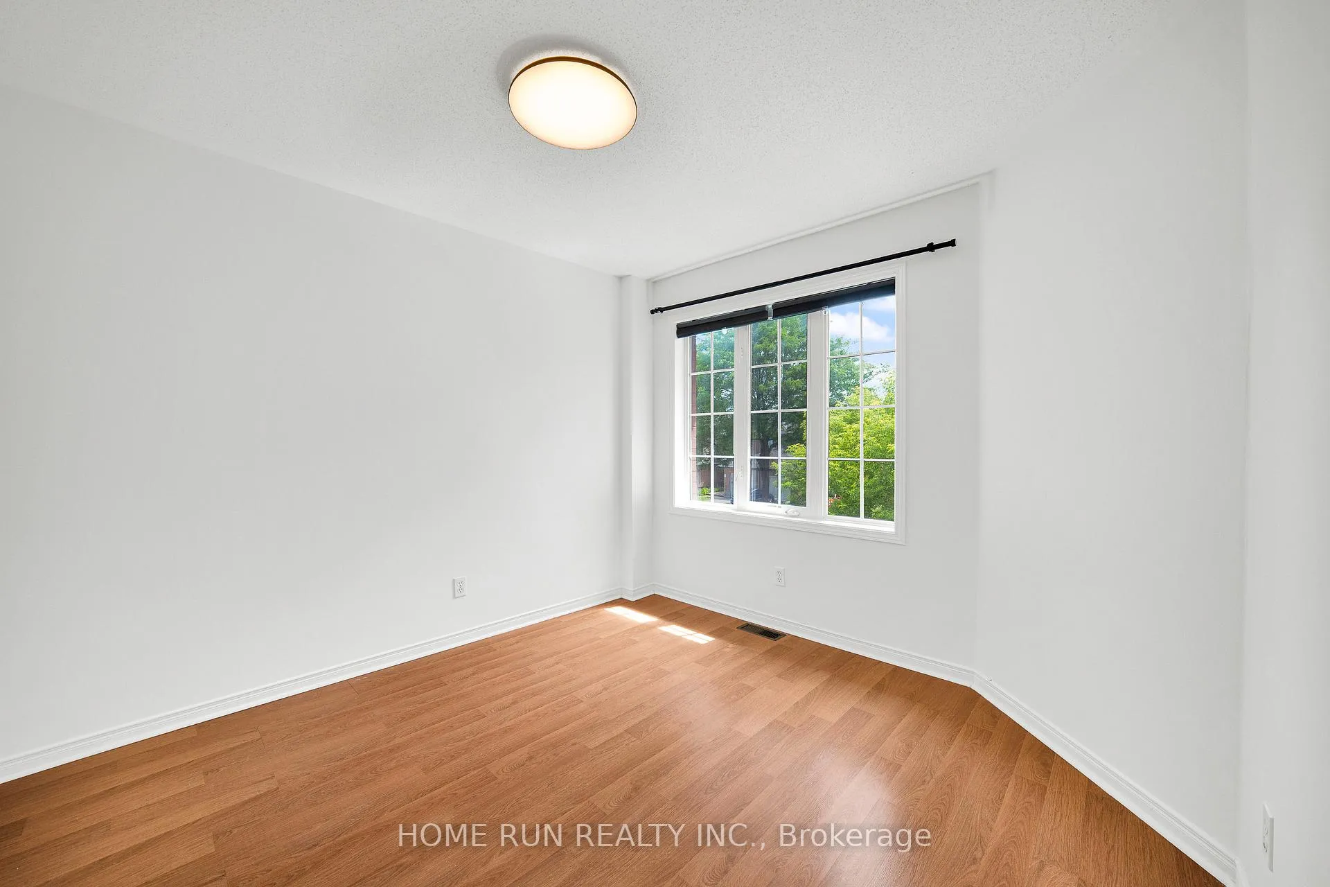 Photo 16 of 14 Cohen Avenue, Ottawa, Kanata - Katimavik — HOMEH