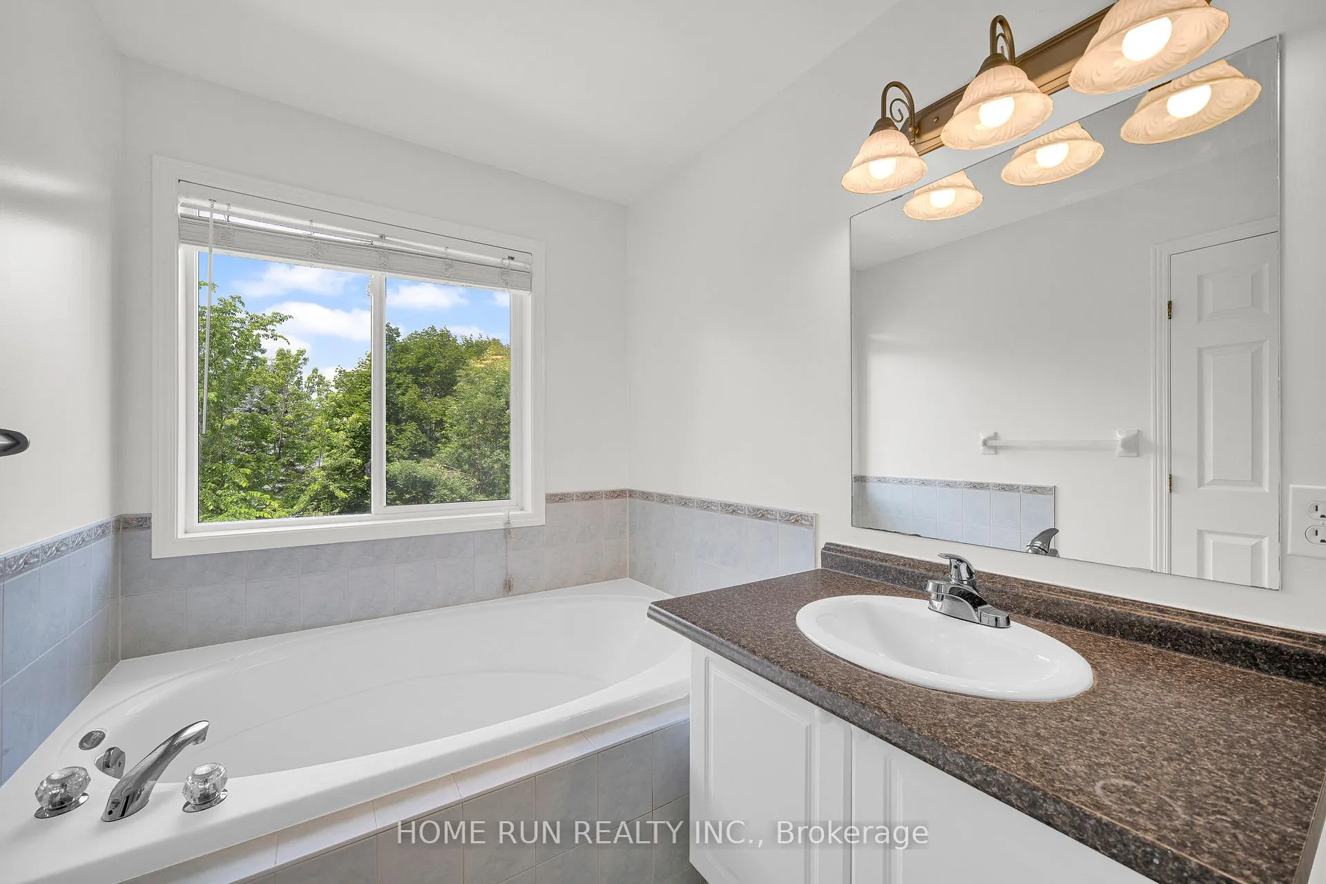 Photo 20 of 14 Cohen Avenue, Ottawa, Kanata - Katimavik — HOMEH