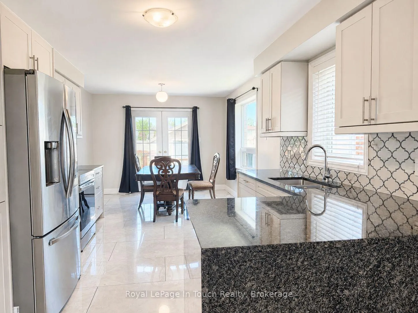 Photo 4 of 4 Danielle Crescent, Barrie, Painswick South — HOMEH