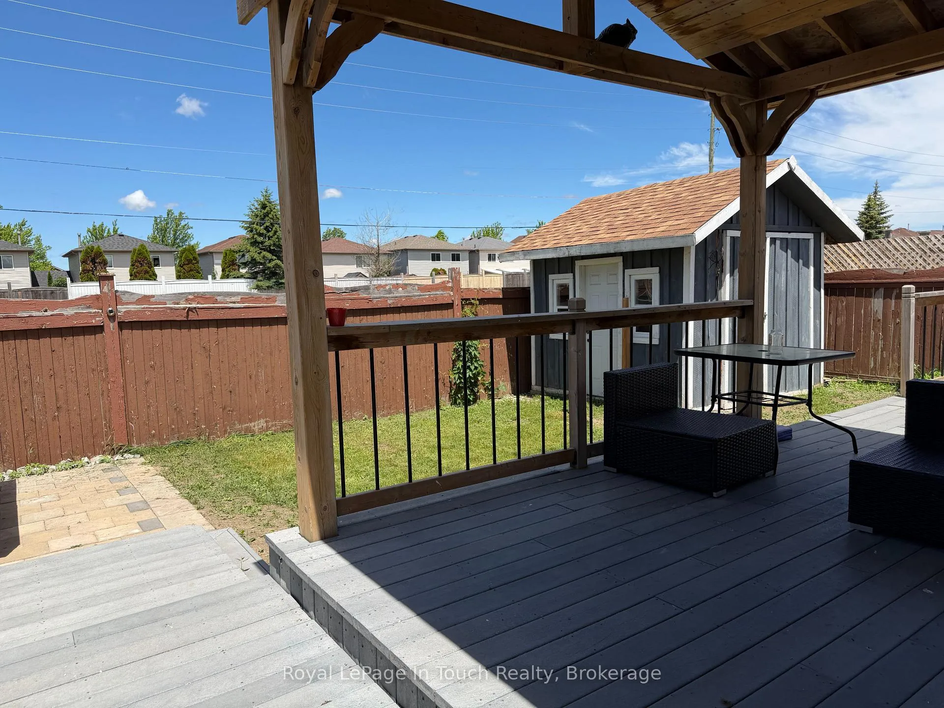Photo 17 of 4 Danielle Crescent, Barrie, Painswick South — HOMEH