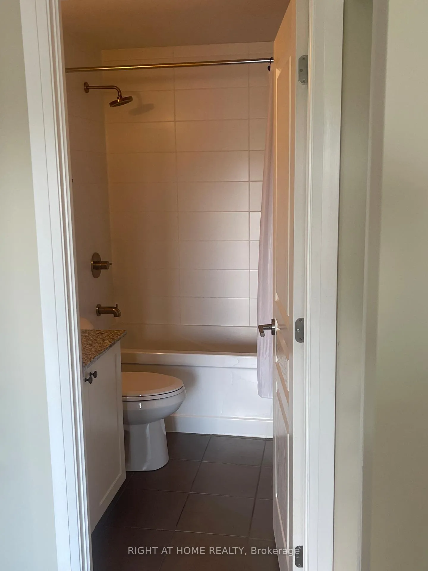 Photo 18 of Unit 708, 118 Holmwood Avenue, Ottawa, Glebe — HOMEH