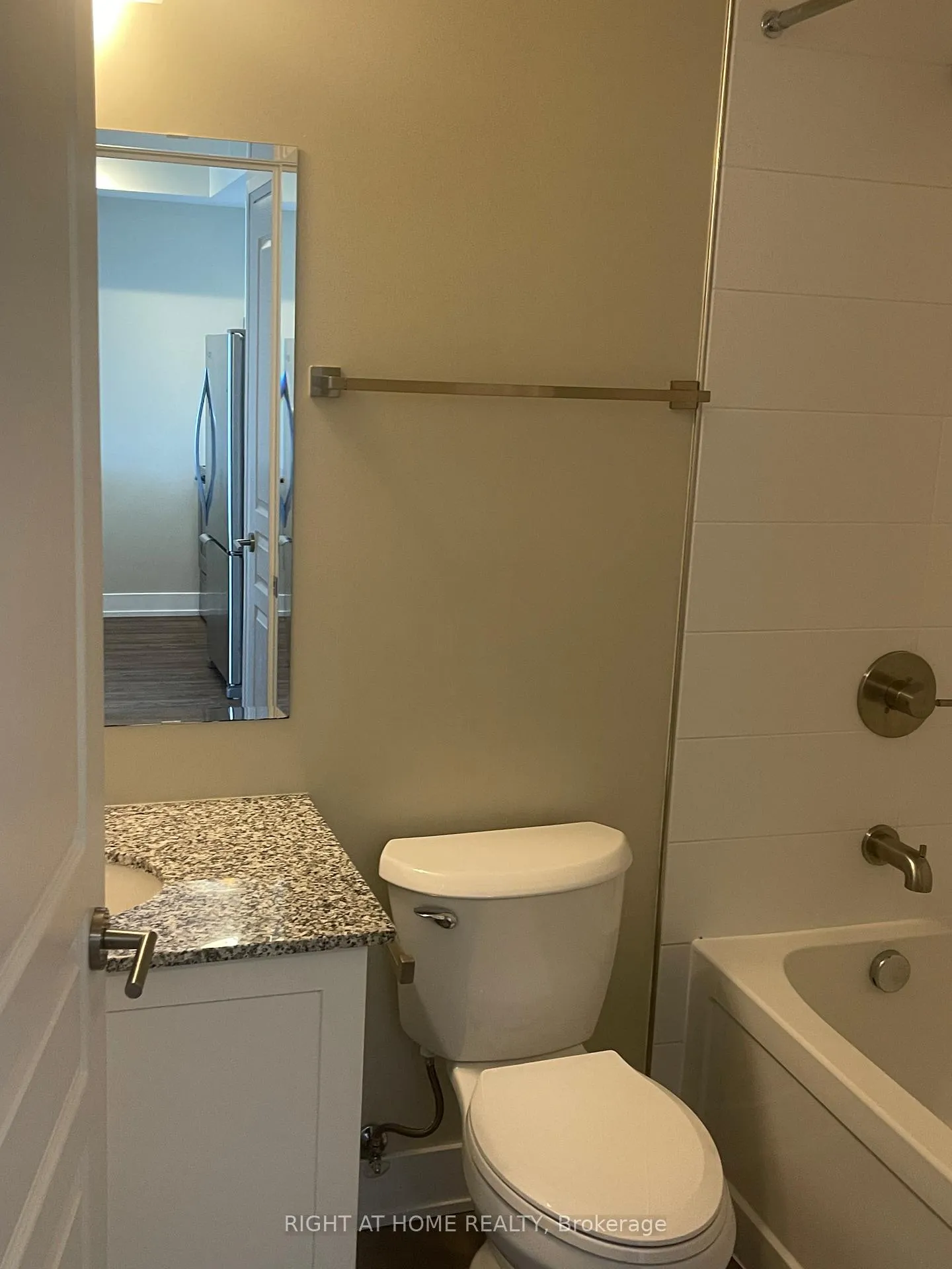 Photo 19 of Unit 708, 118 Holmwood Avenue, Ottawa, Glebe — HOMEH