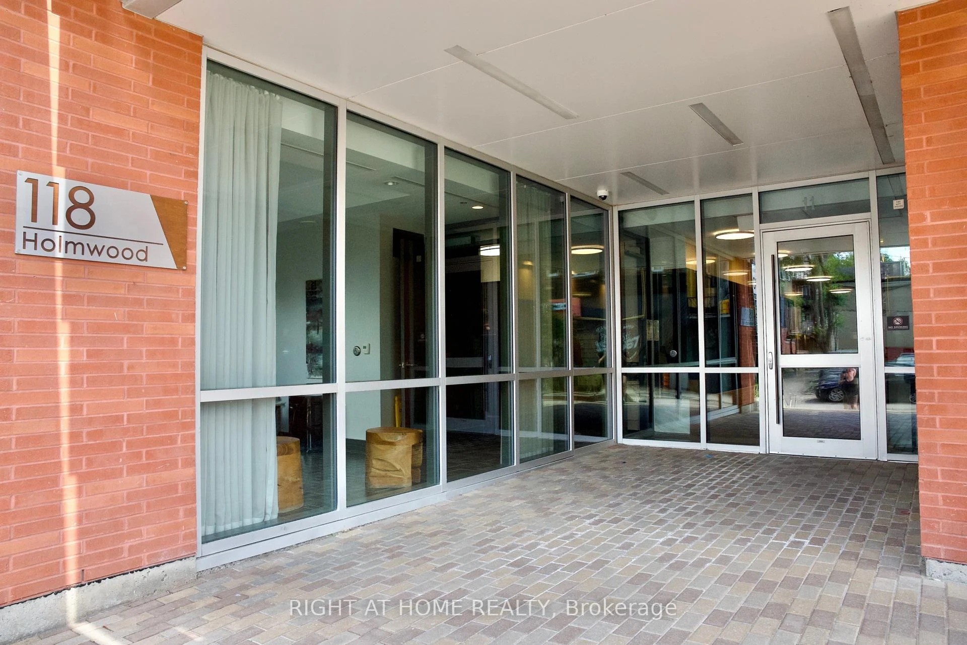Photo 6 of Unit 708, 118 Holmwood Avenue, Ottawa, Glebe — HOMEH