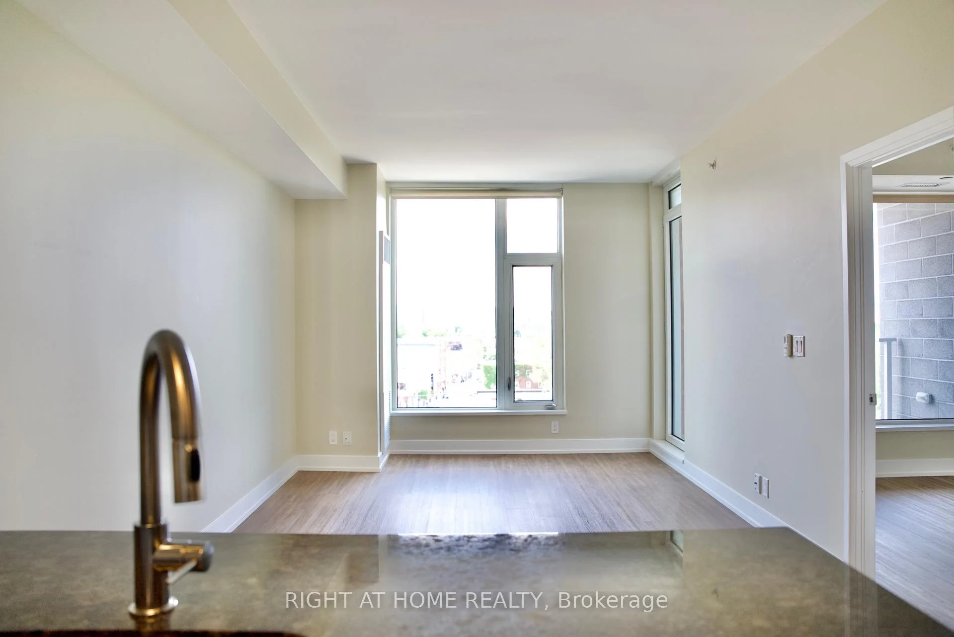 Photo 38 of Unit 708, 118 Holmwood Avenue, Ottawa, Glebe — HOMEH