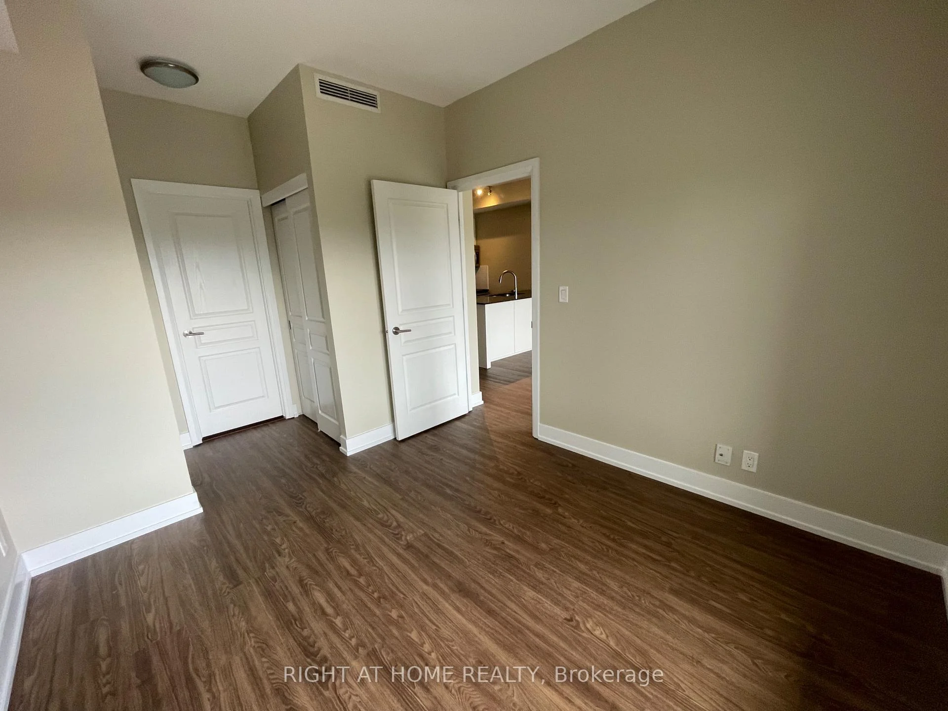 Photo 48 of Unit 708, 118 Holmwood Avenue, Ottawa, Glebe — HOMEH