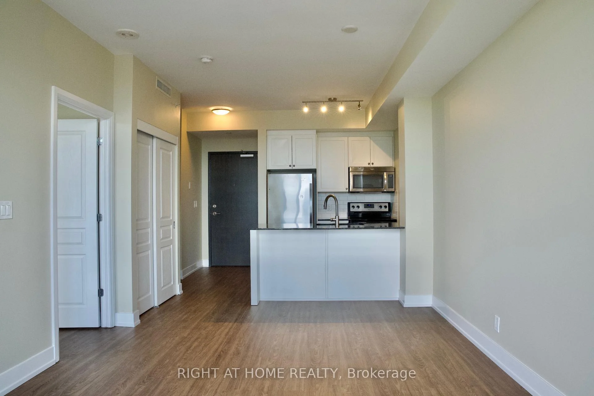 Photo 47 of Unit 708, 118 Holmwood Avenue, Ottawa, Glebe — HOMEH
