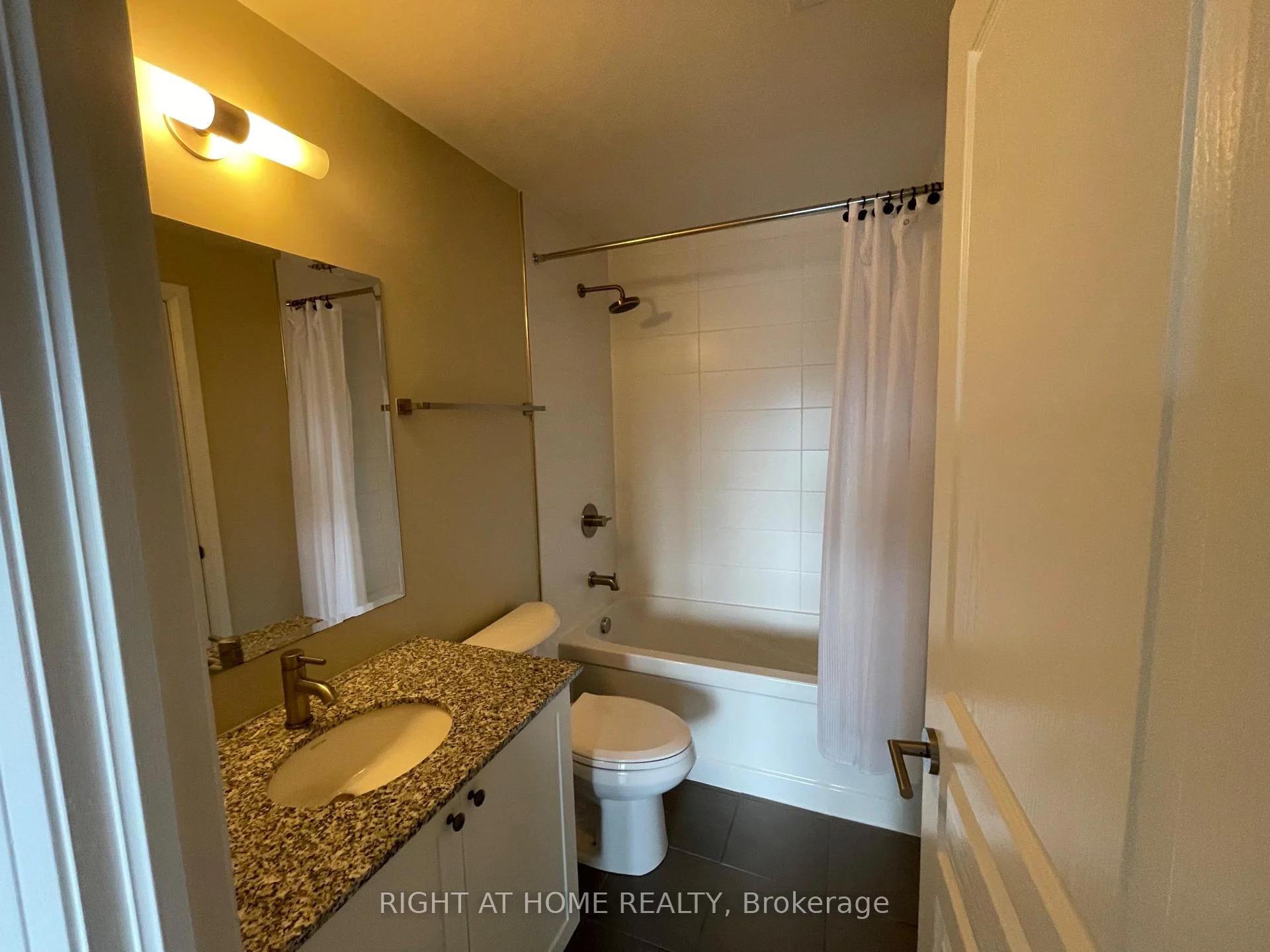 Photo 50 of Unit 708, 118 Holmwood Avenue, Ottawa, Glebe — HOMEH
