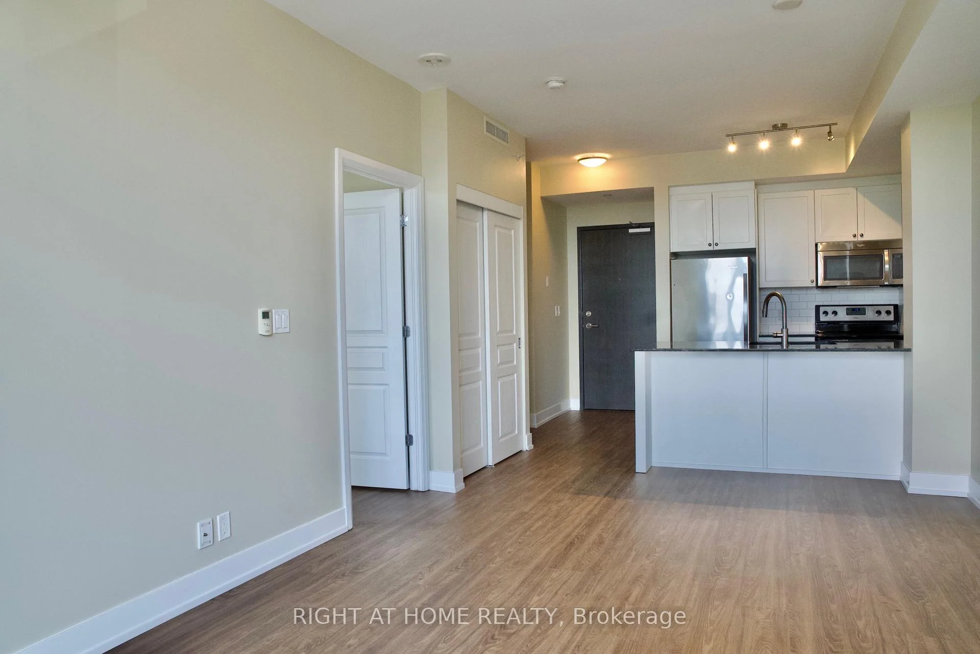 Photo 49 of Unit 708, 118 Holmwood Avenue, Ottawa, Glebe — HOMEH