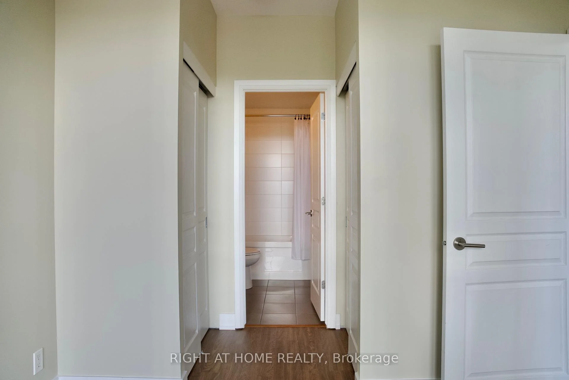 Photo 68 of Unit 708, 118 Holmwood Avenue, Ottawa, Glebe — HOMEH