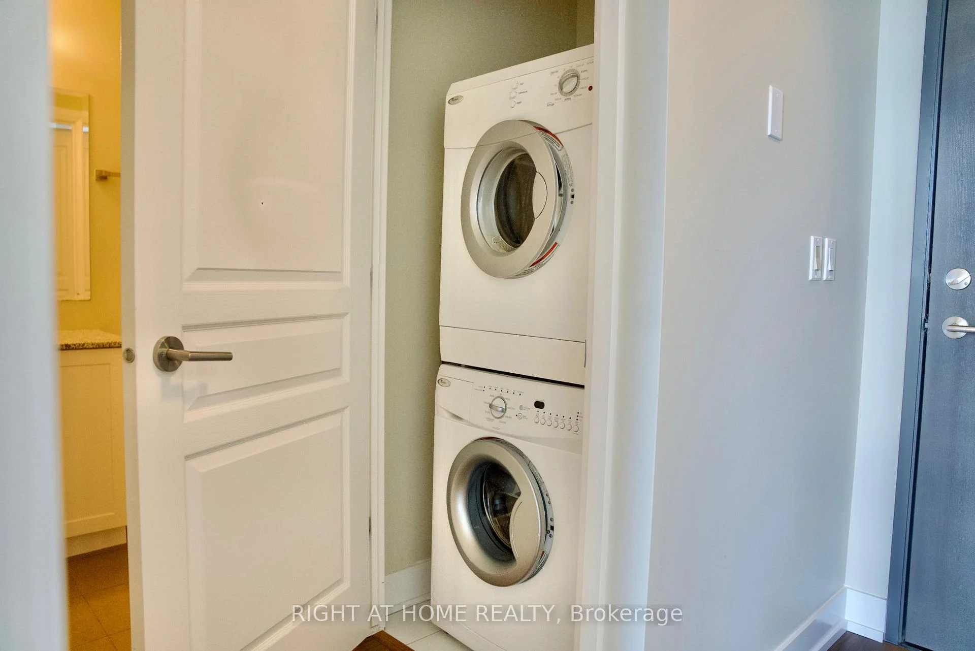 Photo 70 of Unit 708, 118 Holmwood Avenue, Ottawa, Glebe — HOMEH