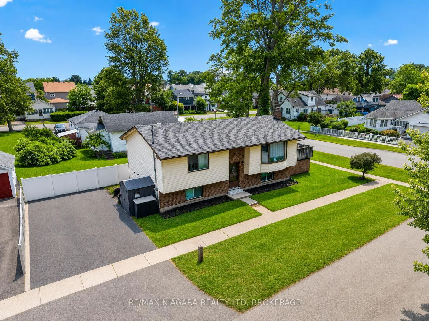 Photo of 384 Dovercourt Road