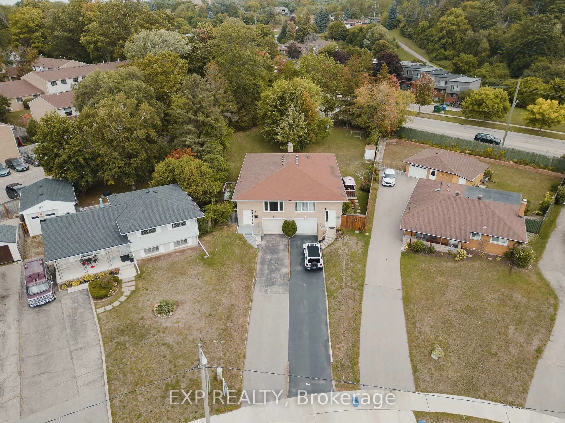 Photo 19 of 310 Southill Drive, Kitchener, Chicopee/Freeport — HOMEH