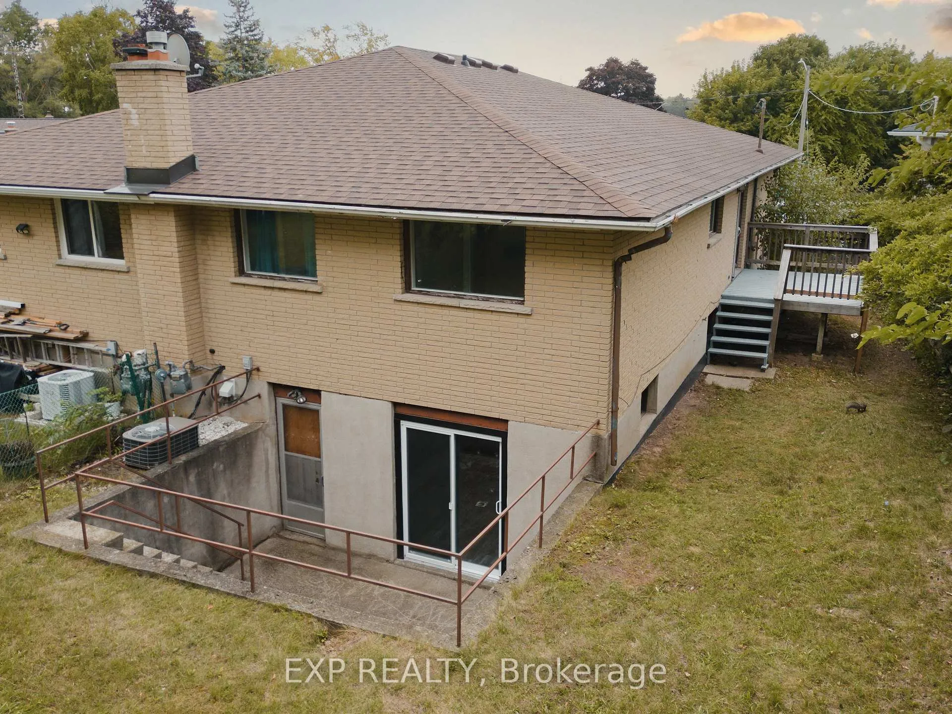 Photo 26 of 310 Southill Drive, Kitchener, Chicopee/Freeport — HOMEH