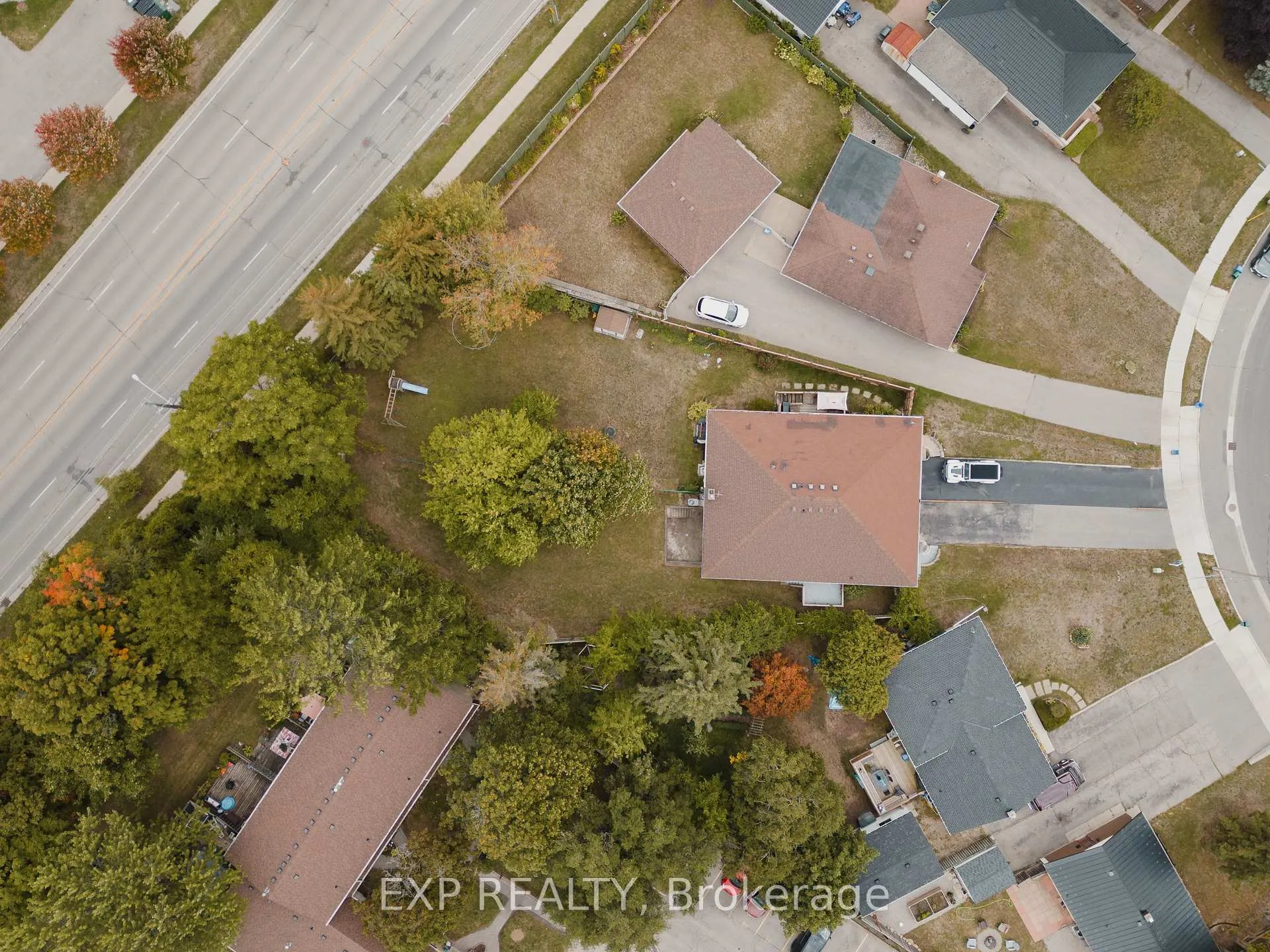 Photo 27 of 310 Southill Drive, Kitchener, Chicopee/Freeport — HOMEH